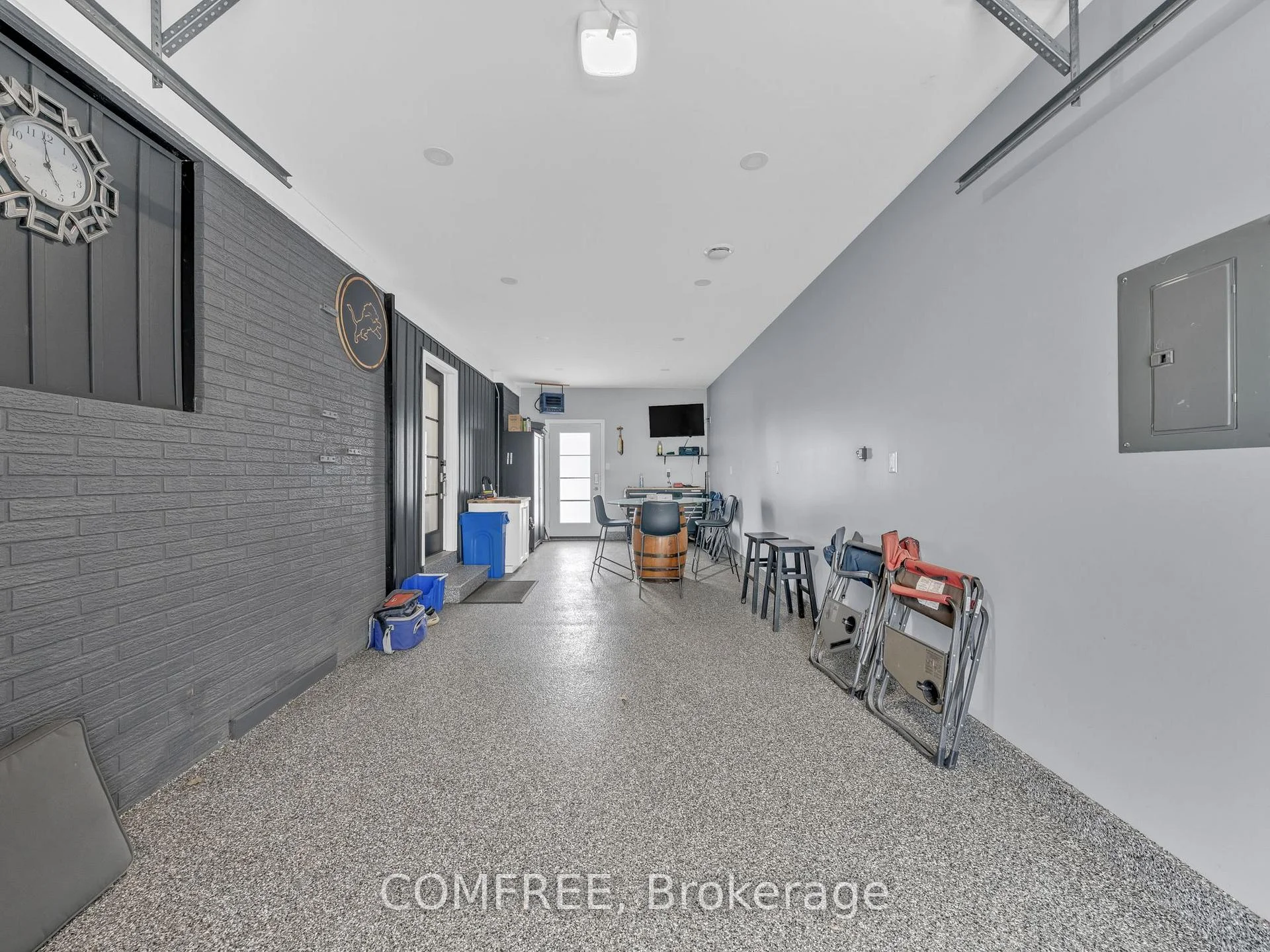 Photo 38 of 1007 Lakeshore Park, Lakeshore — HOMEH