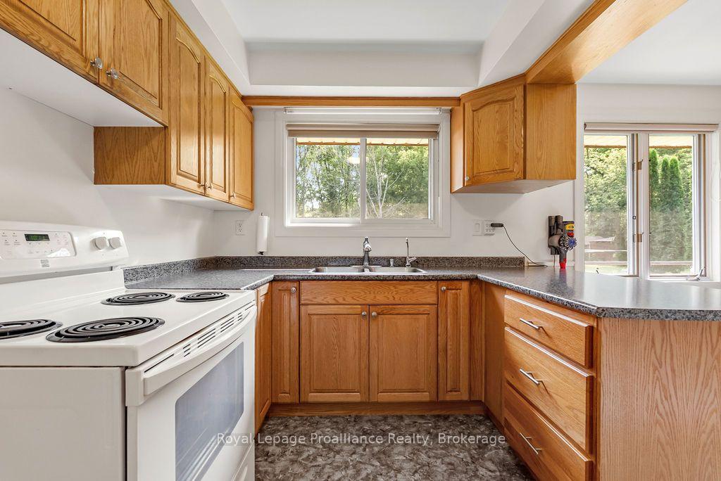 Photo 10 of 794 Foxboro Stirling Road, Quinte West, Sidney Ward — HOMEH