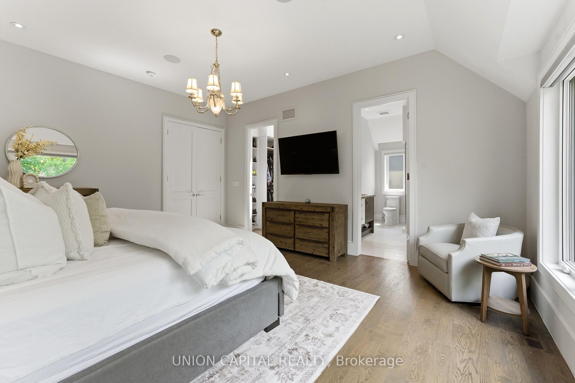 Photo 24 of 20 Walker Road, North York, Lansing-Westgate — HOMEH