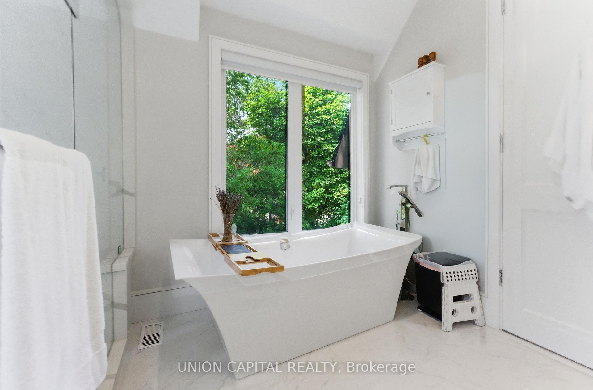 Photo 27 of 20 Walker Road, North York, Lansing-Westgate — HOMEH