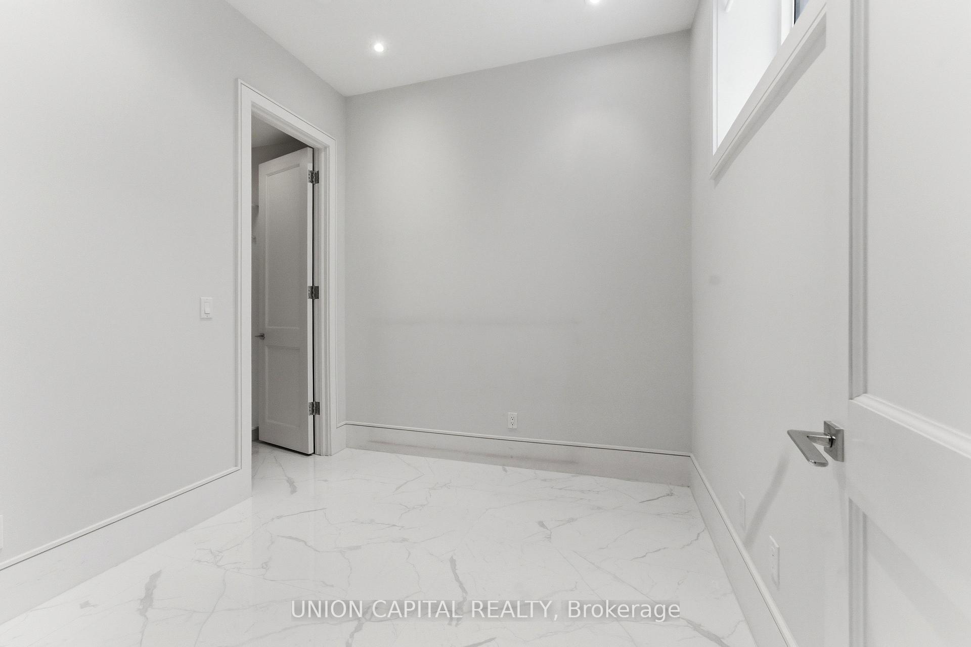 Photo 44 of 20 Walker Road, North York, Lansing-Westgate — HOMEH