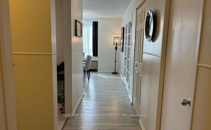Photo 5 of Unit 112, 61 Markbrook Lane, Etobicoke, Mount Olive-Silverstone-Jamestown — HOMEH