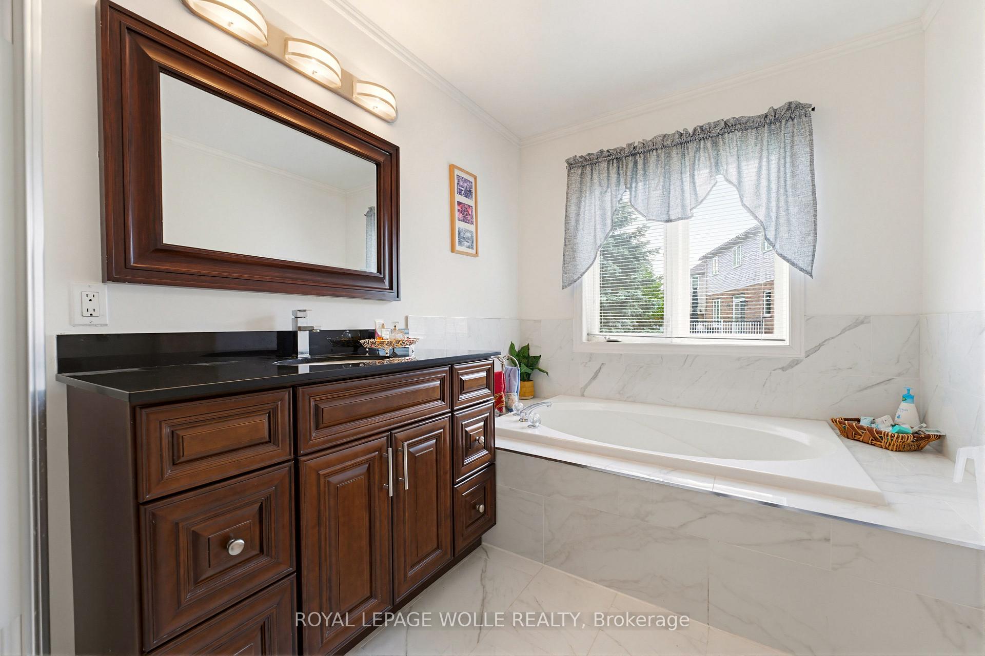 Photo 24 of 805 Munich Circle, Waterloo, Clair Hills — HOMEH