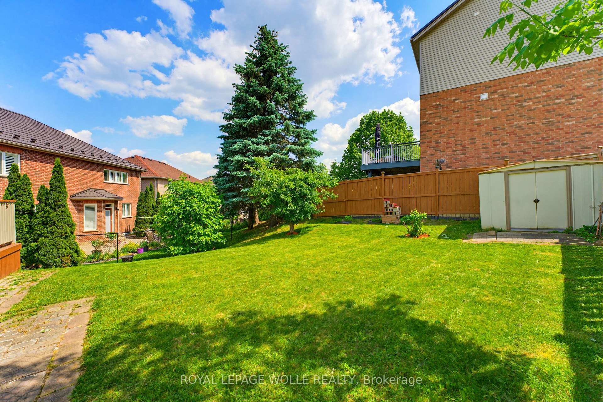 Photo 36 of 805 Munich Circle, Waterloo, Clair Hills — HOMEH