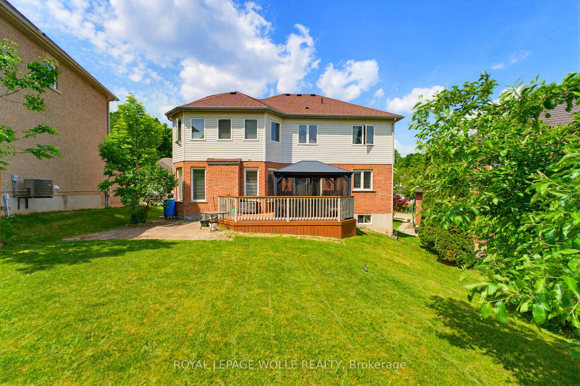 Photo 37 of 805 Munich Circle, Waterloo, Clair Hills — HOMEH