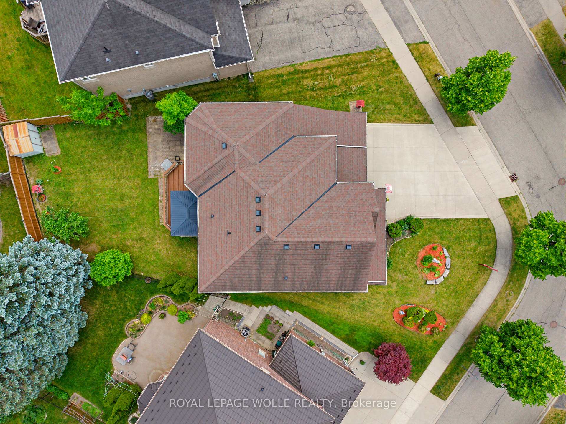 Photo 40 of 805 Munich Circle, Waterloo, Clair Hills — HOMEH