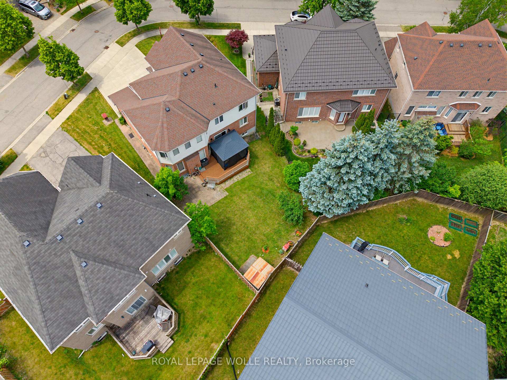 Photo 42 of 805 Munich Circle, Waterloo, Clair Hills — HOMEH