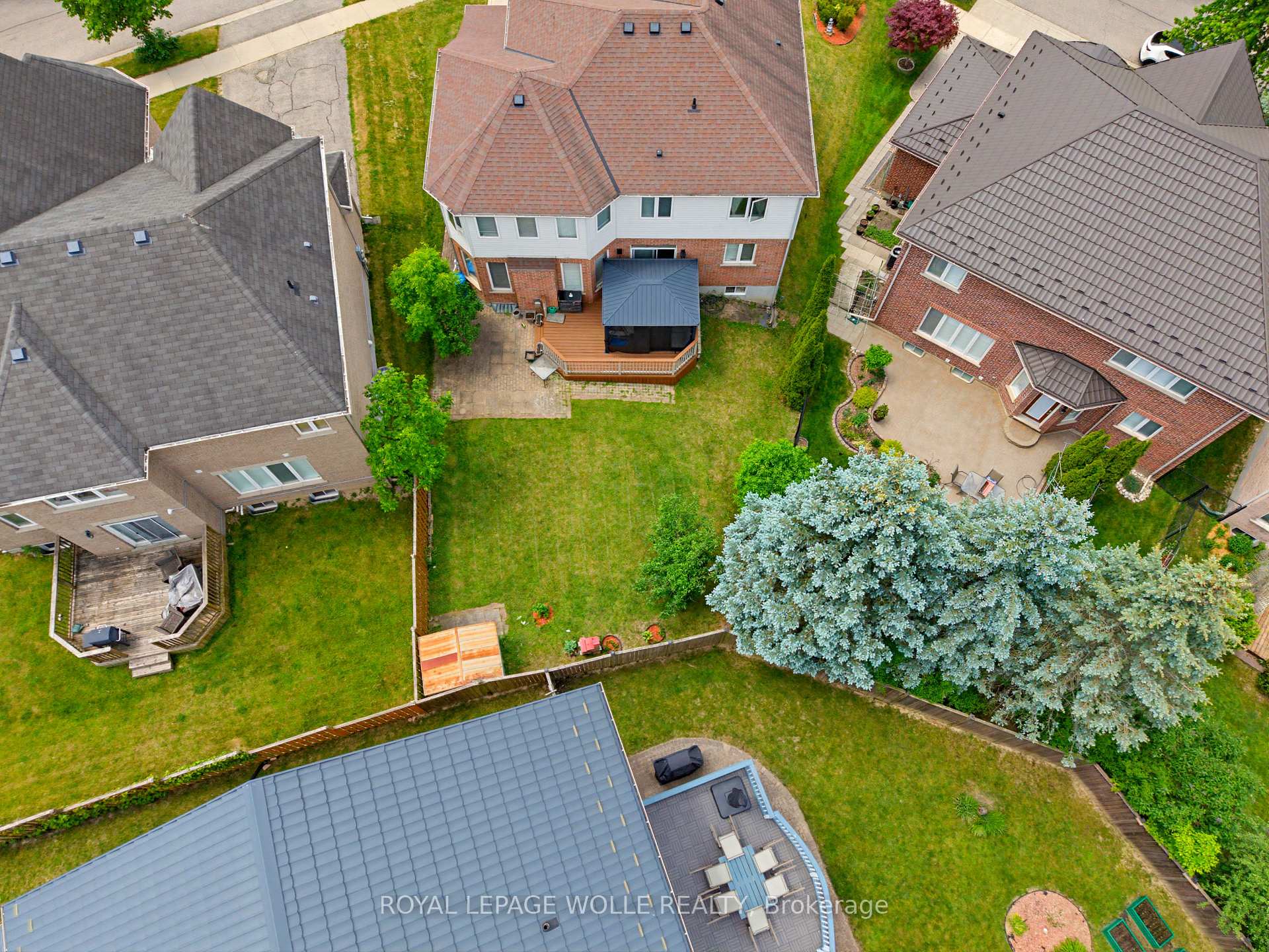 Photo 43 of 805 Munich Circle, Waterloo, Clair Hills — HOMEH