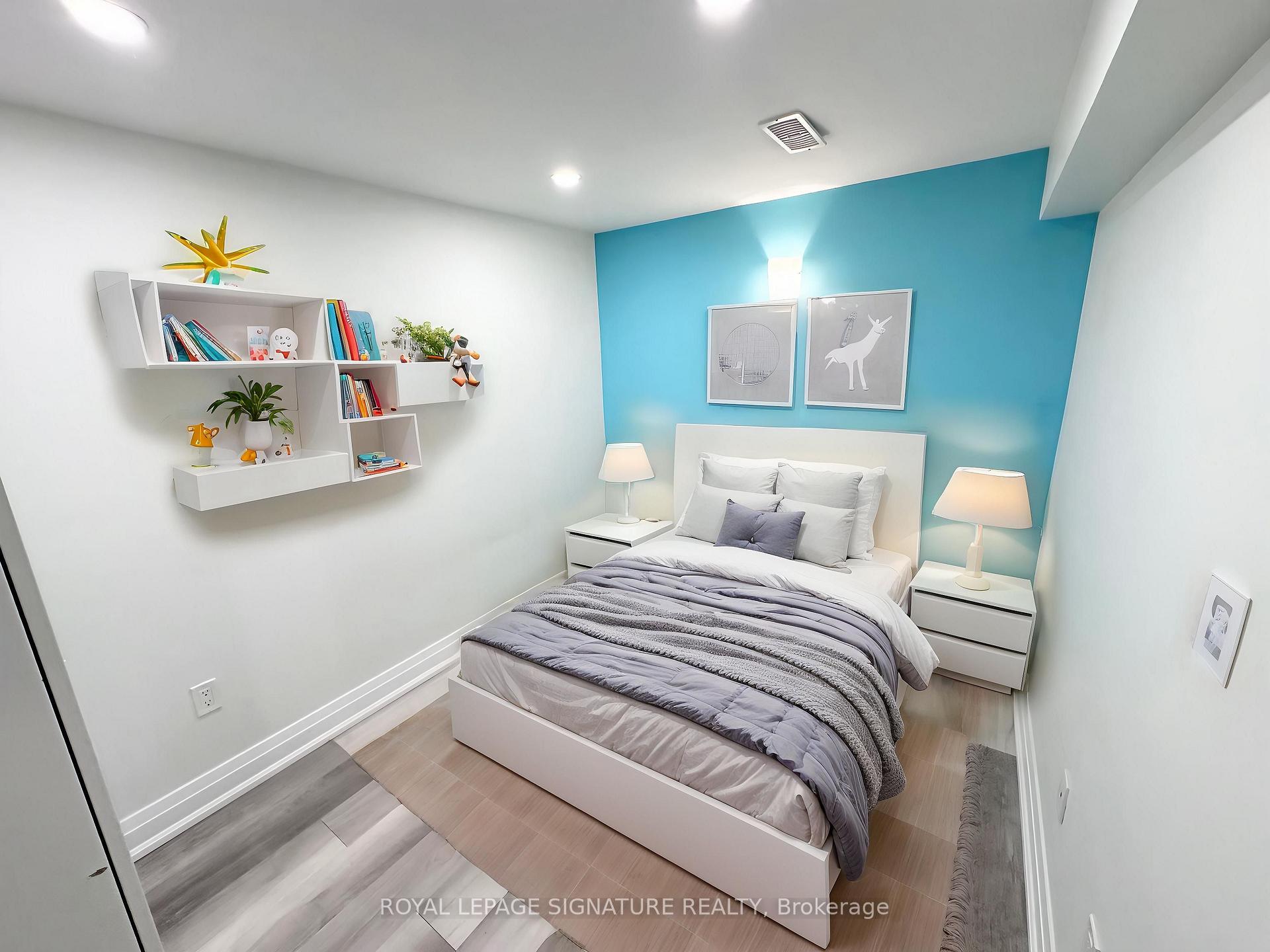 Photo 3 of 211 Maple Avenue, Richmond Hill, Harding — HOMEH