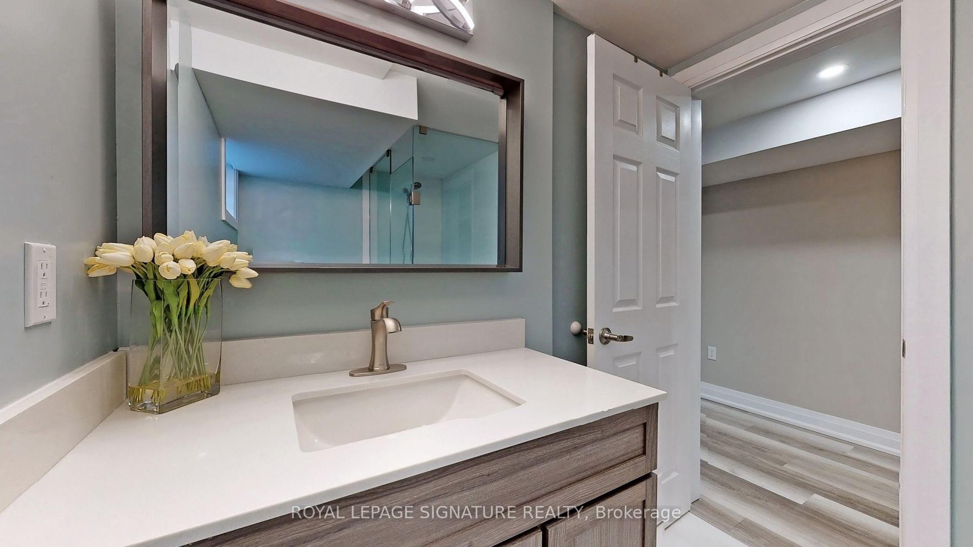 Photo 8 of 211 Maple Avenue, Richmond Hill, Harding — HOMEH