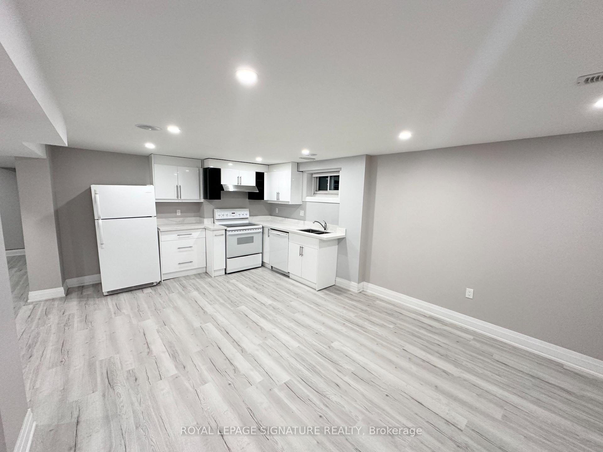 Photo 13 of 211 Maple Avenue, Richmond Hill, Harding — HOMEH