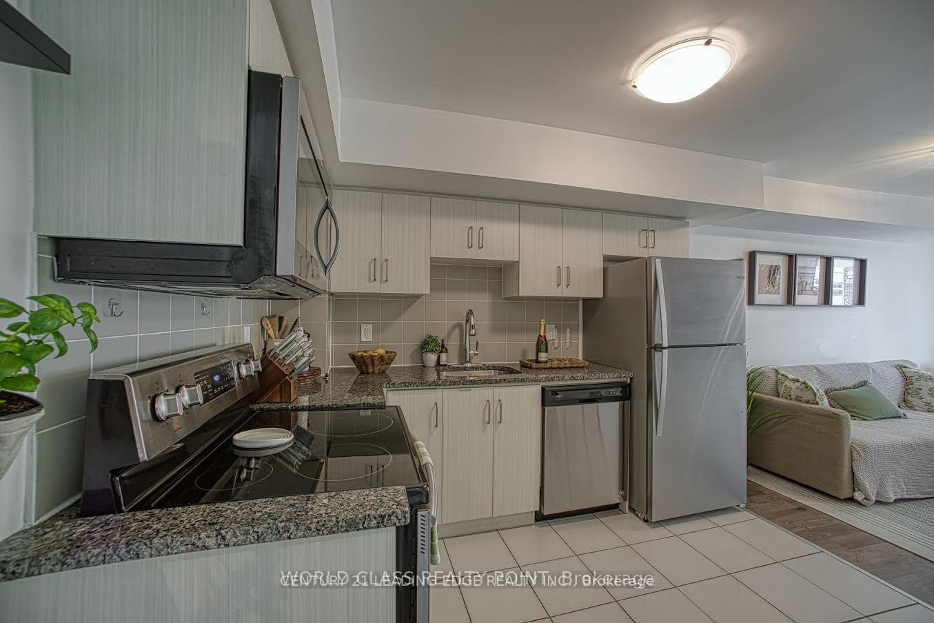 Photo 4 of Unit 221, 7 Applewood Lane E, Etobicoke, Etobicoke West Mall — HOMEH