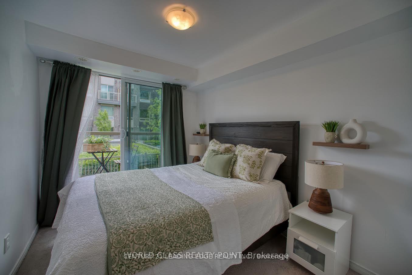 Photo 8 of Unit 221, 7 Applewood Lane E, Etobicoke, Etobicoke West Mall — HOMEH
