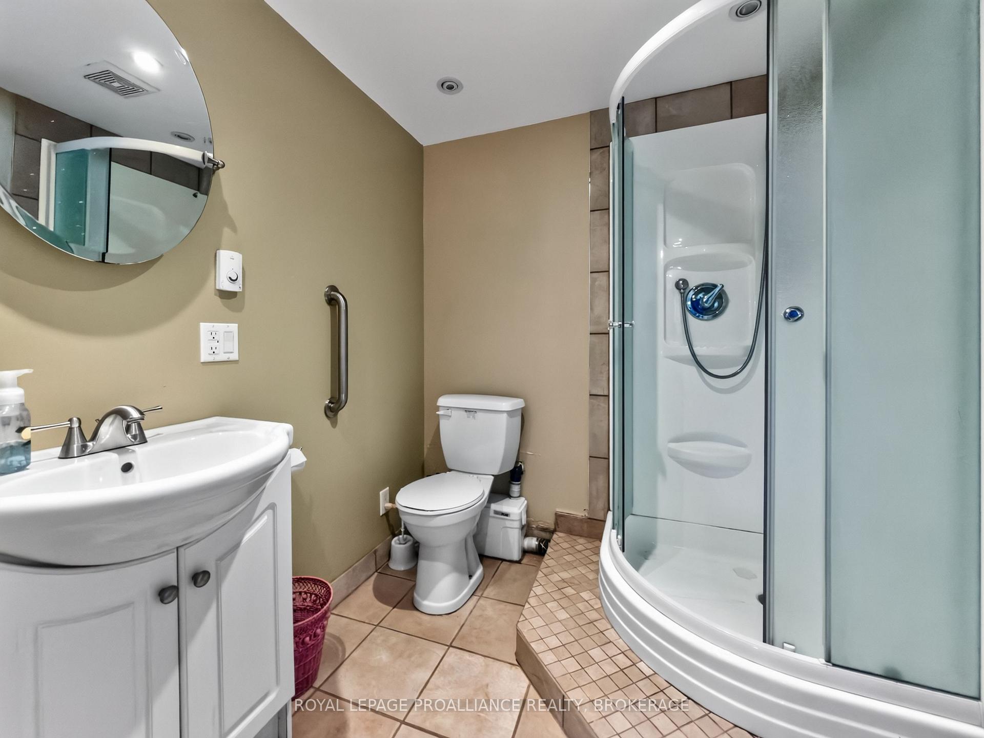 Photo 17 of 1403B Everett Lane, Frontenac, Frontenac South — HOMEH