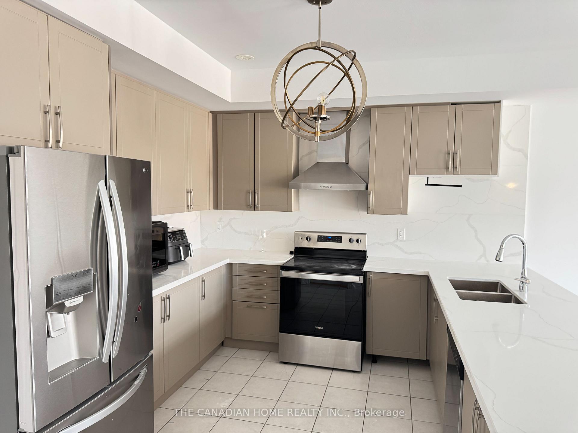 Photo 10 of Unit 2, 3 Tiveron Avenue, Caledon, Rural Caledon — HOMEH