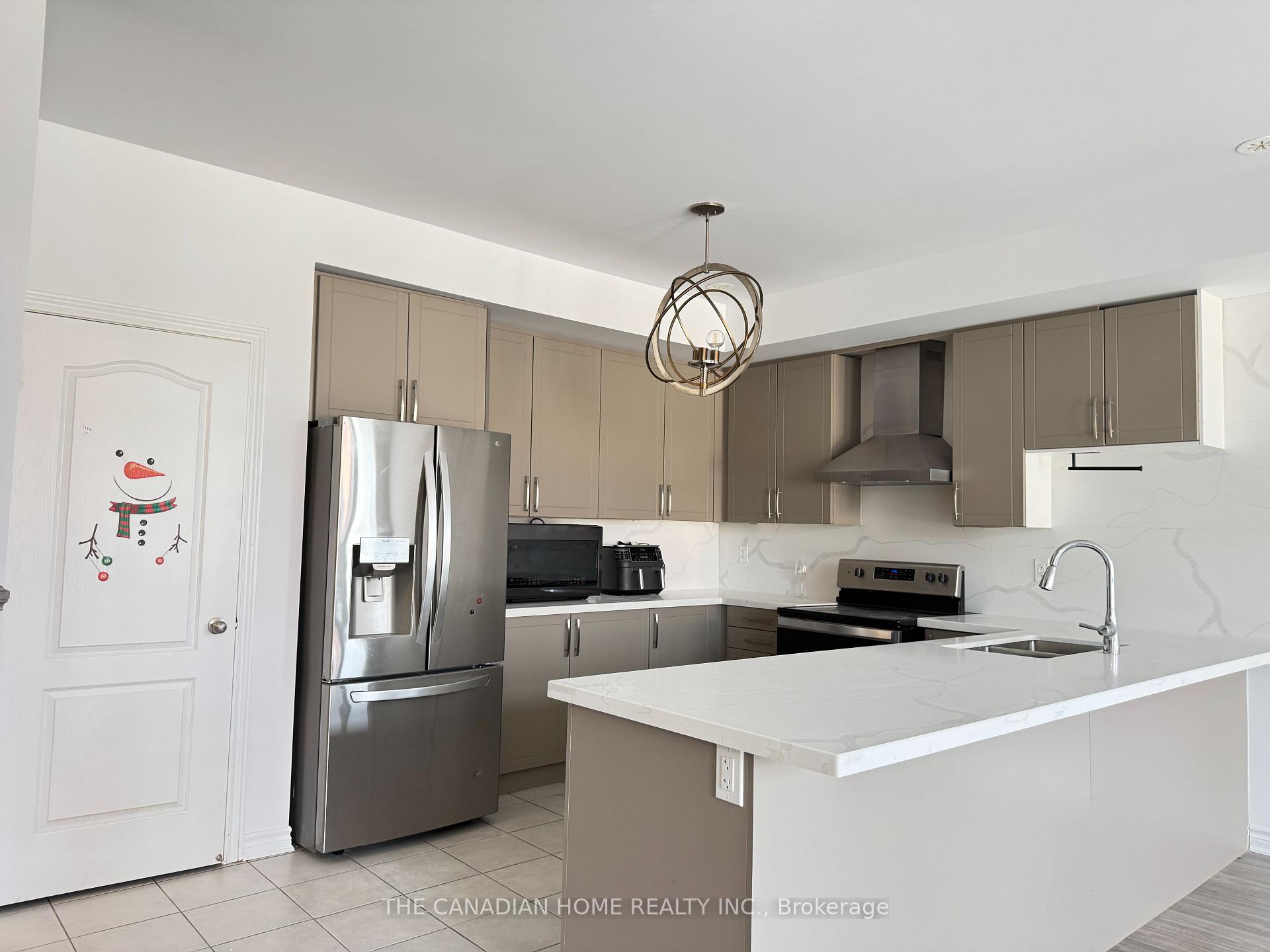 Photo 5 of Unit 2, 3 Tiveron Avenue, Caledon, Rural Caledon — HOMEH