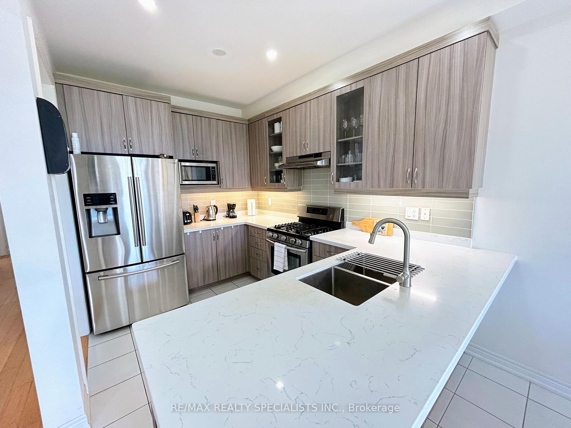 Photo 10 of 55 Dufay Road, Brampton, Northwest Brampton — HOMEH
