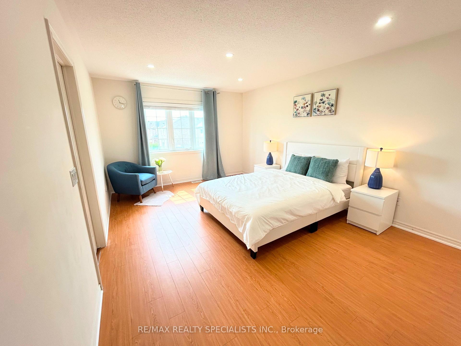 Photo 13 of 55 Dufay Road, Brampton, Northwest Brampton — HOMEH