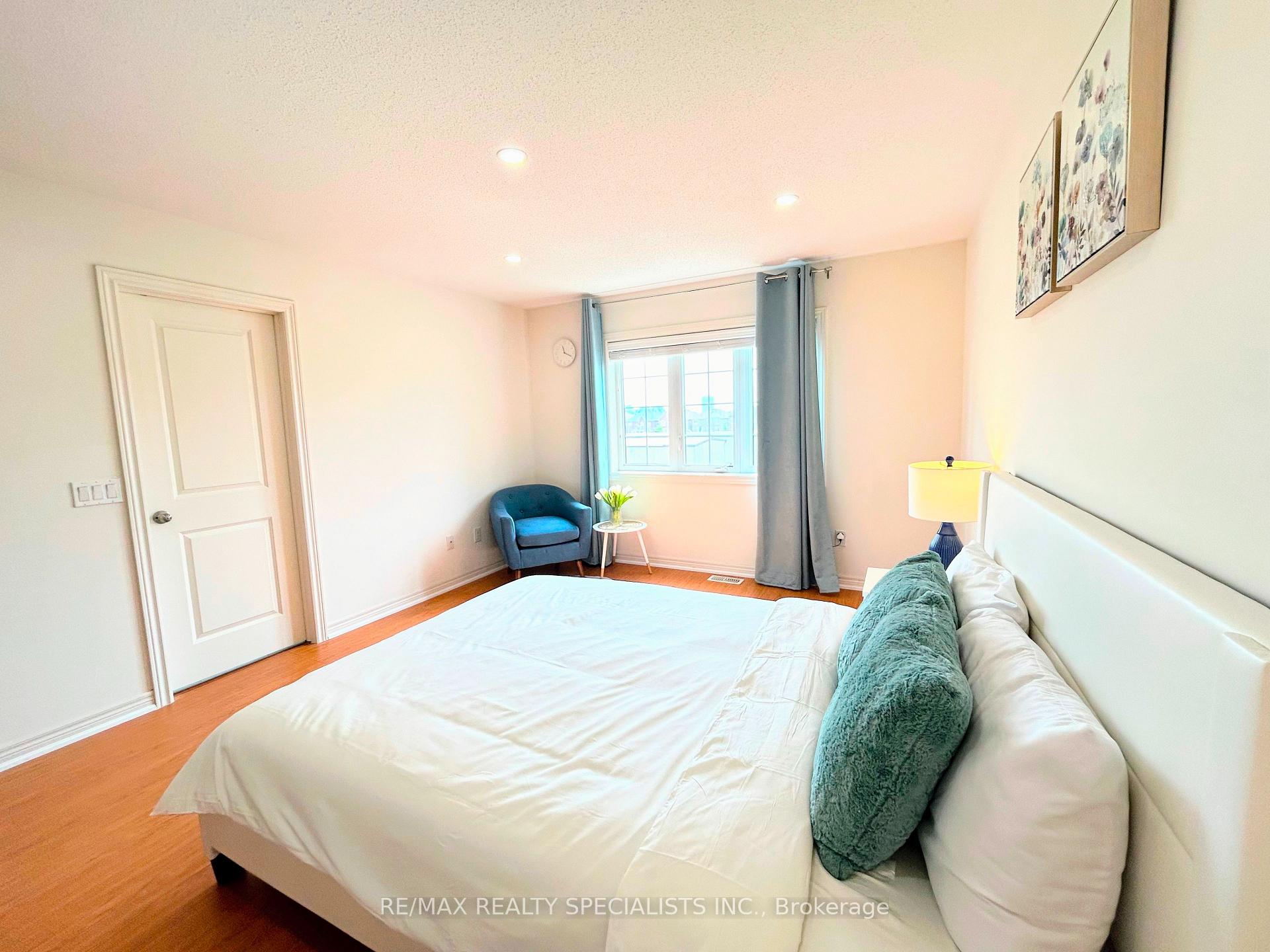 Photo 14 of 55 Dufay Road, Brampton, Northwest Brampton — HOMEH
