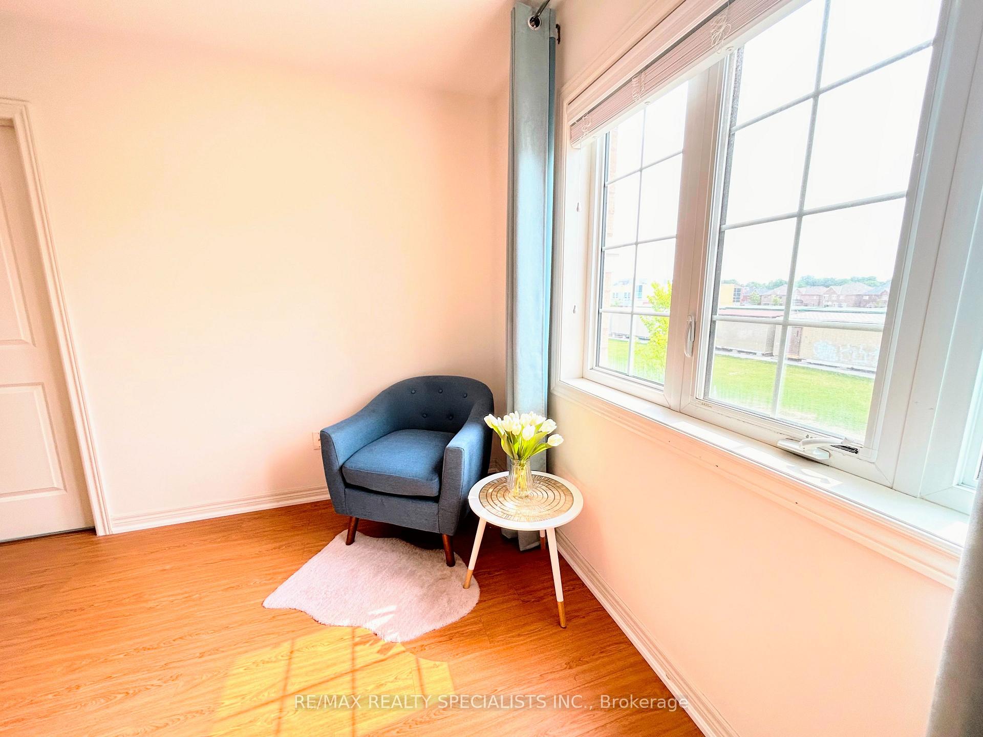 Photo 16 of 55 Dufay Road, Brampton, Northwest Brampton — HOMEH