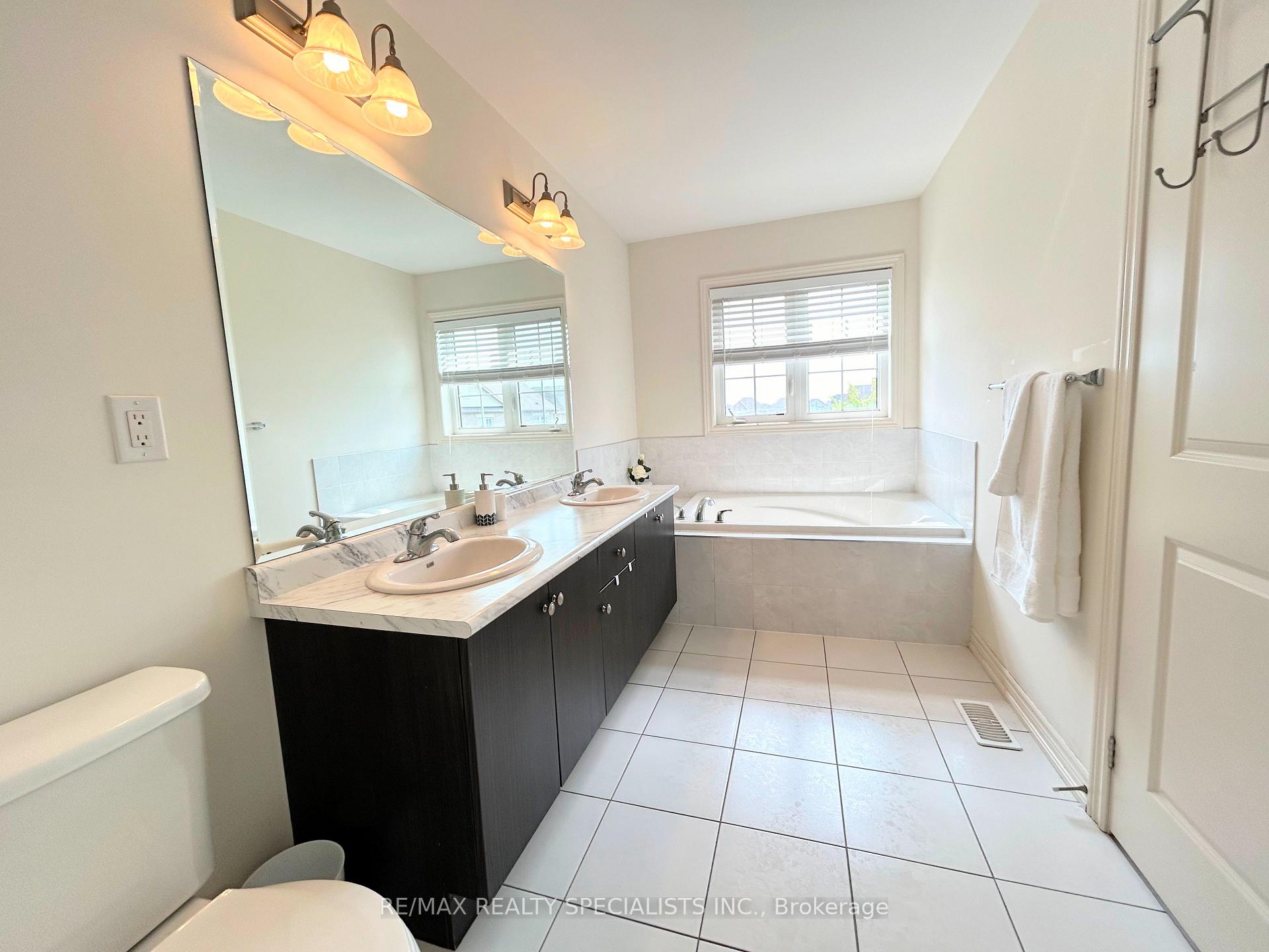 Photo 18 of 55 Dufay Road, Brampton, Northwest Brampton — HOMEH
