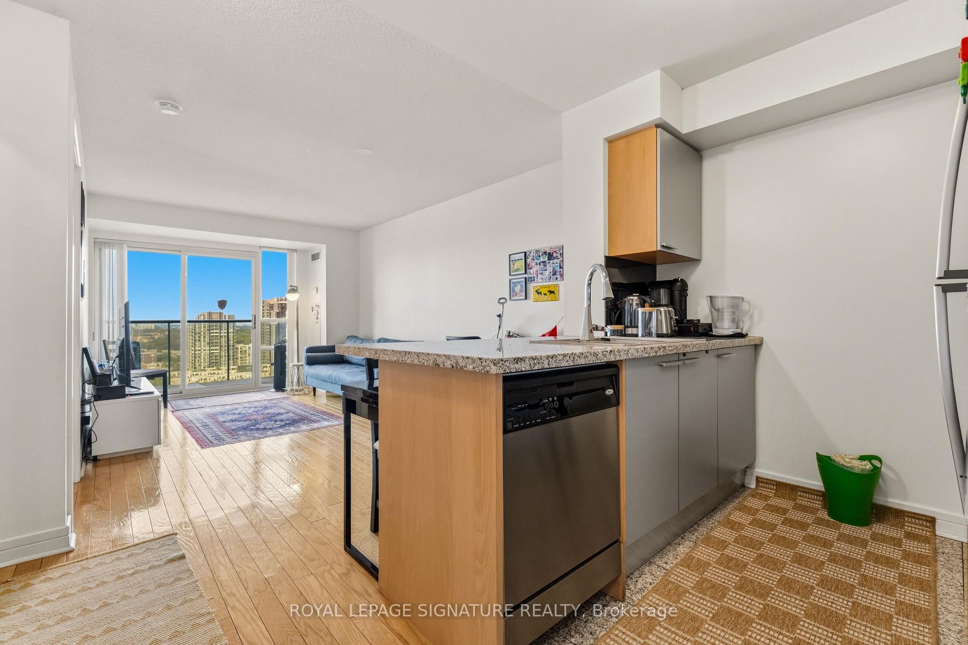 Photo 11 of Unit 1609, 16 Harrison Garden Boulevard, North York, Willowdale East — HOMEH
