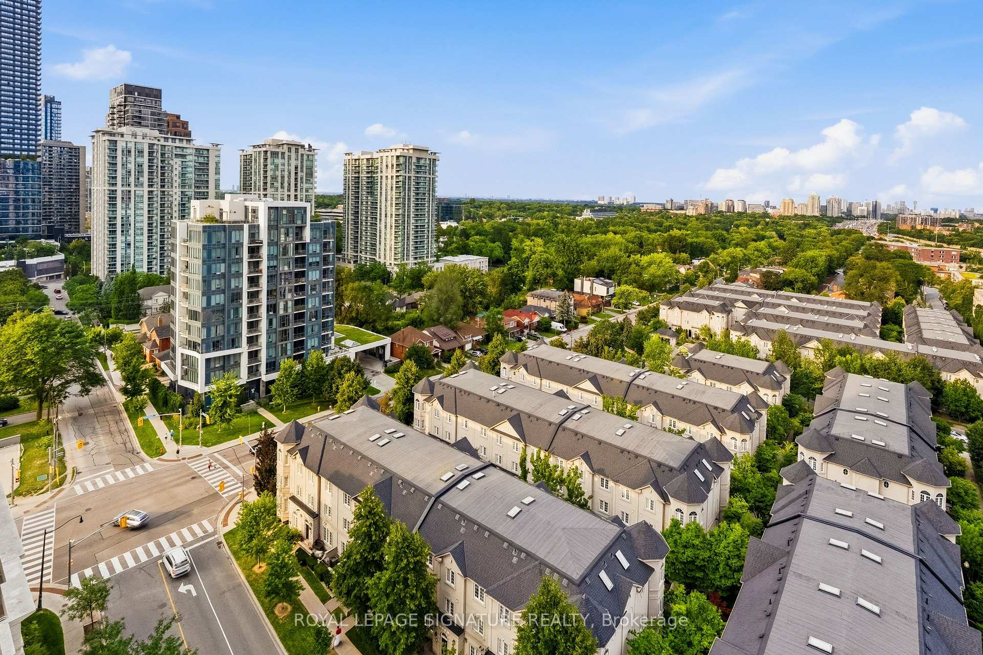 Photo 32 of Unit 1609, 16 Harrison Garden Boulevard, North York, Willowdale East — HOMEH