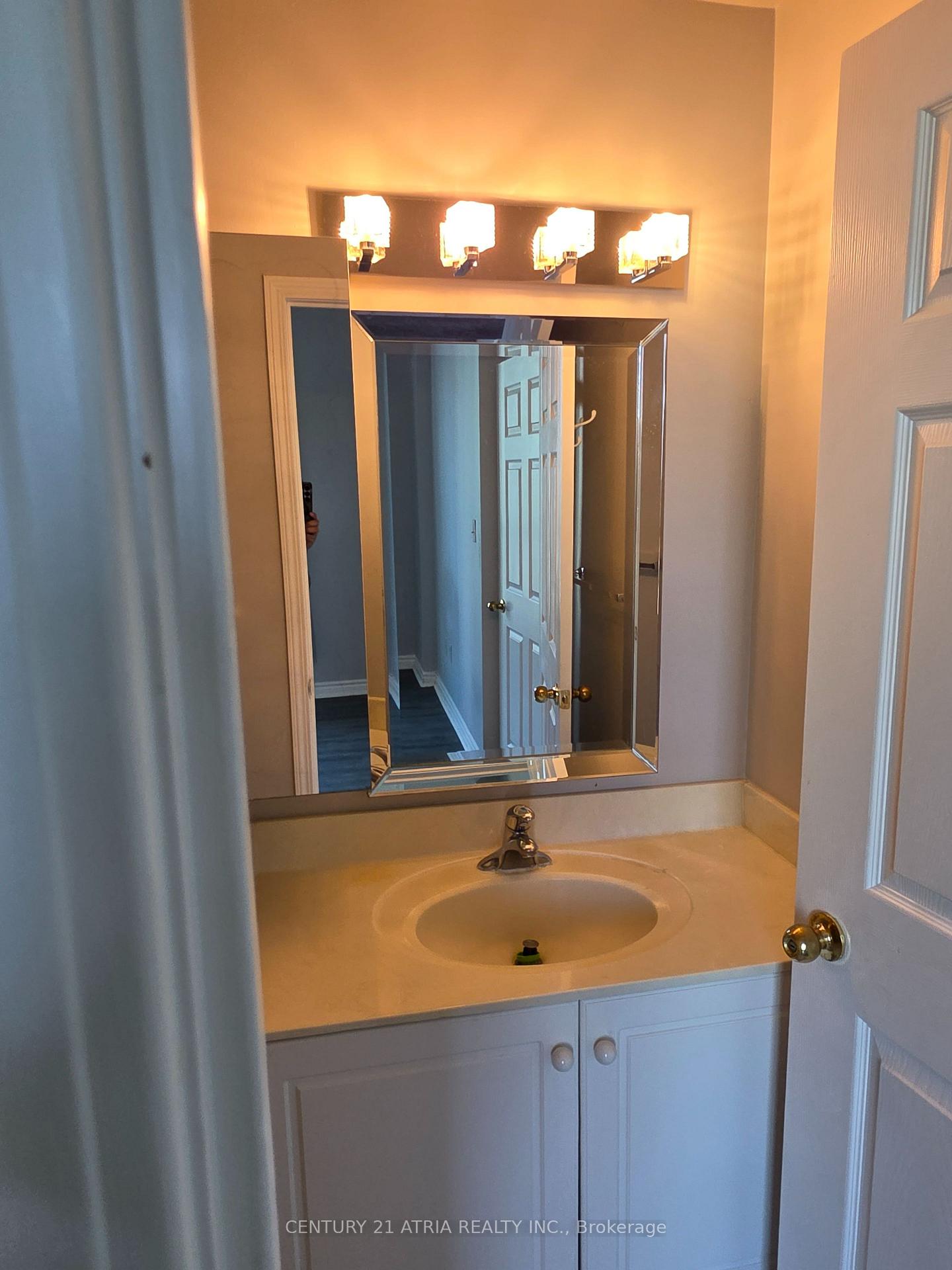 Photo 8 of Unit 2502, 7 Lorraine Drive, North York, Willowdale West — HOMEH