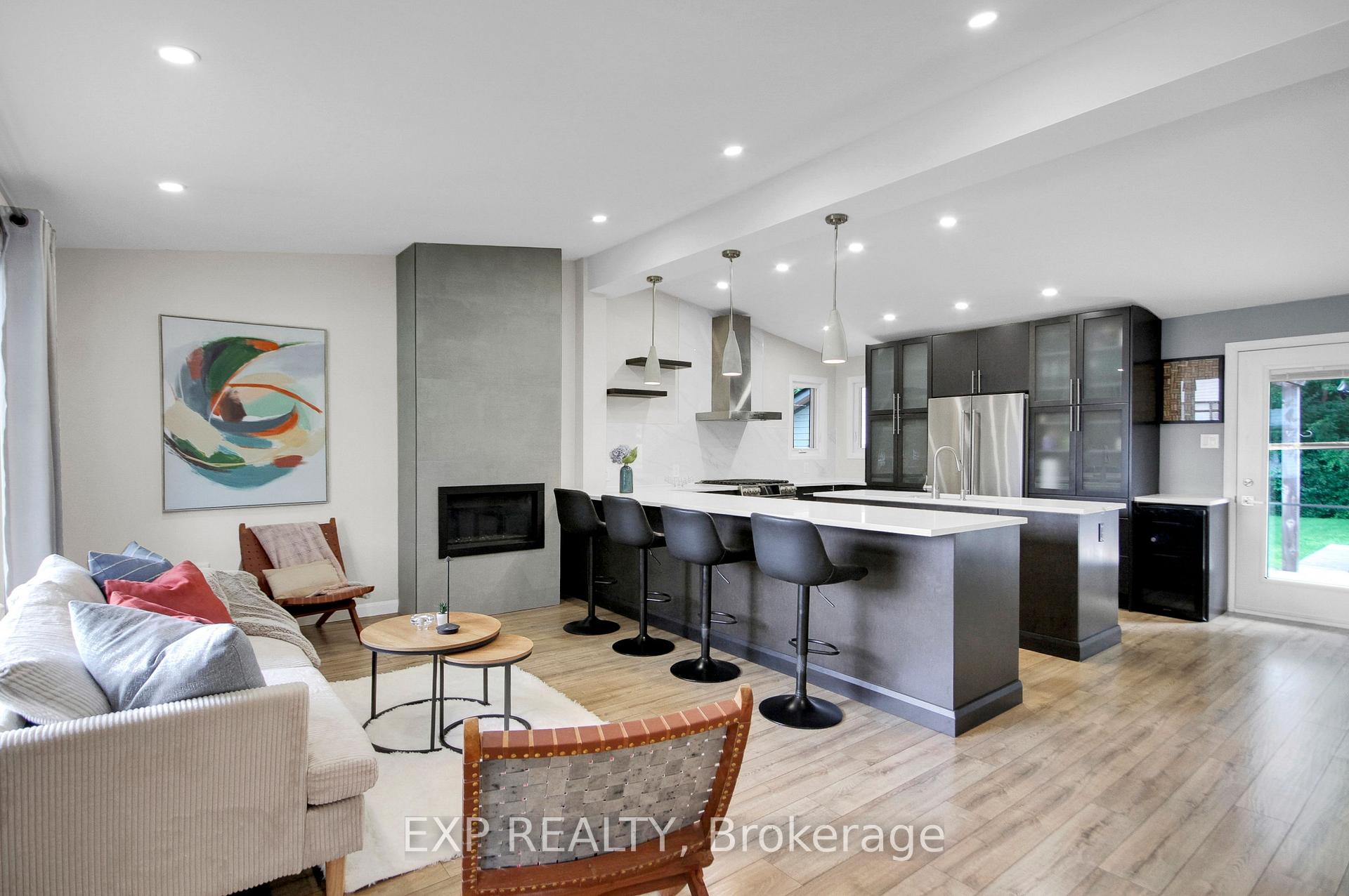 Photo 6 of 1447 Maxime Street, Ottawa, Pineview — HOMEH