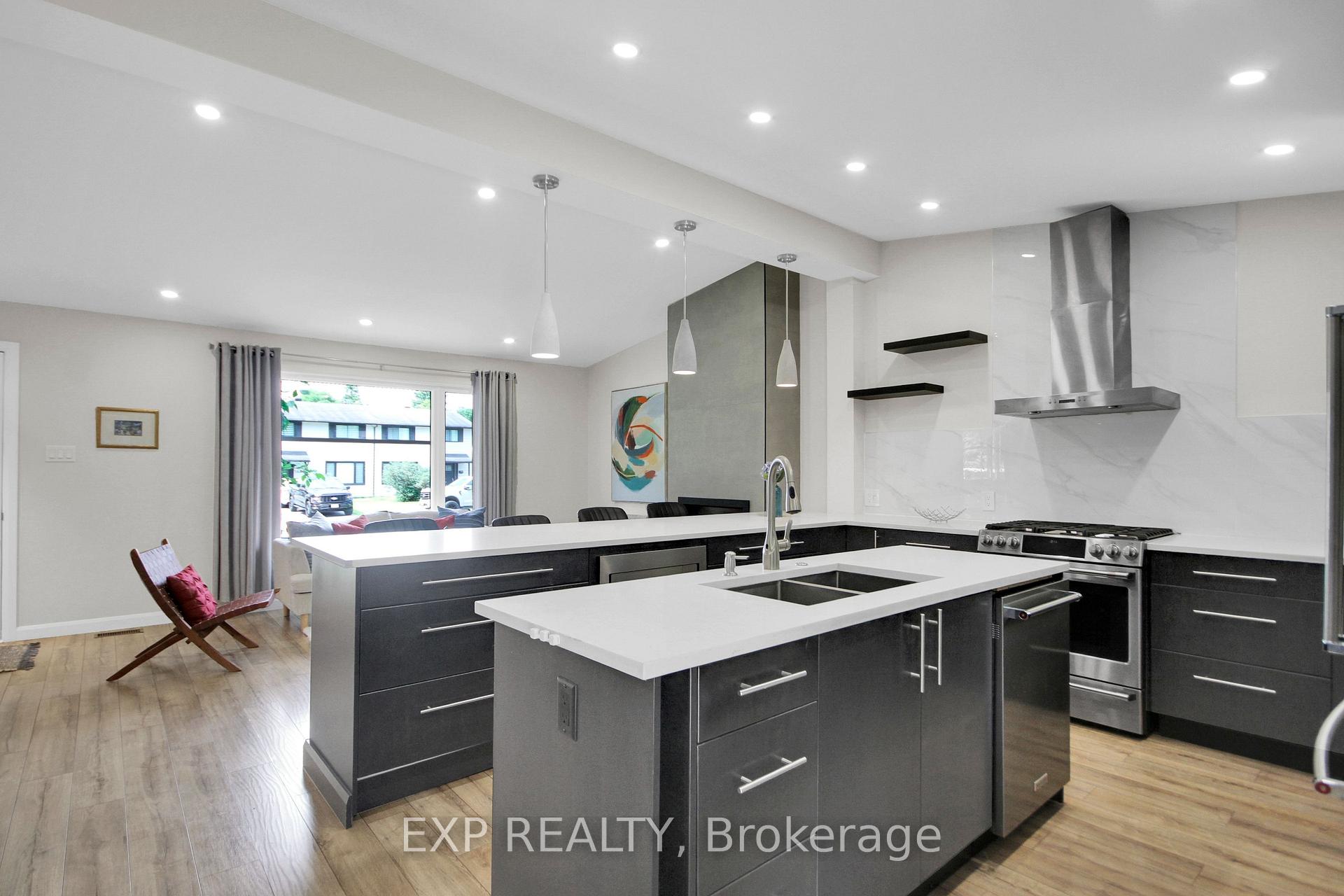 Photo 7 of 1447 Maxime Street, Ottawa, Pineview — HOMEH