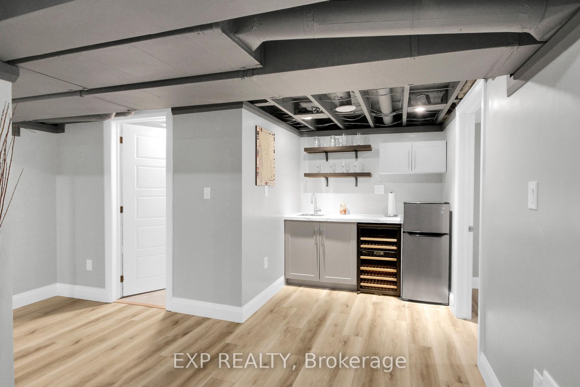 Photo 17 of 1447 Maxime Street, Ottawa, Pineview — HOMEH