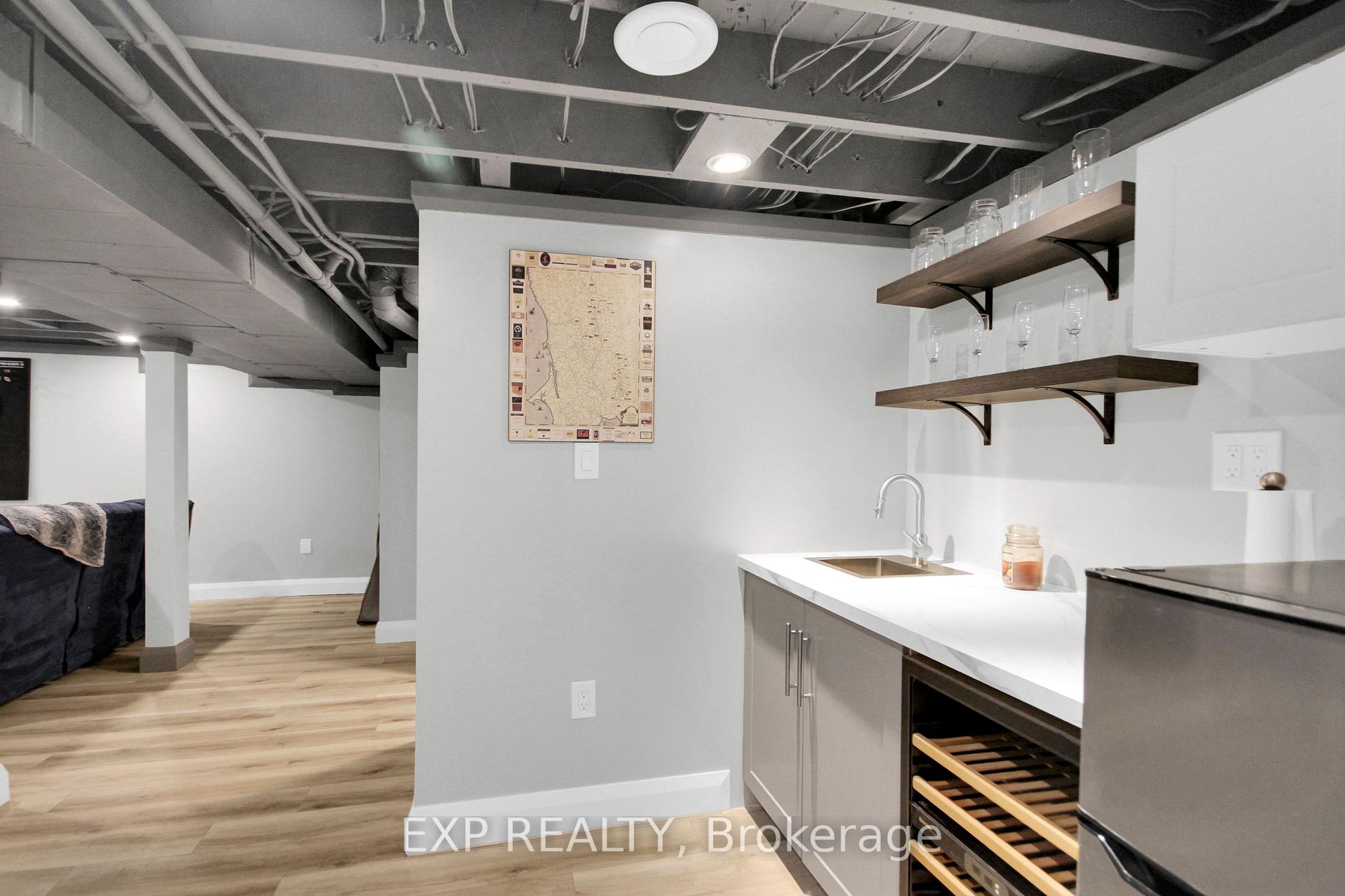 Photo 18 of 1447 Maxime Street, Ottawa, Pineview — HOMEH