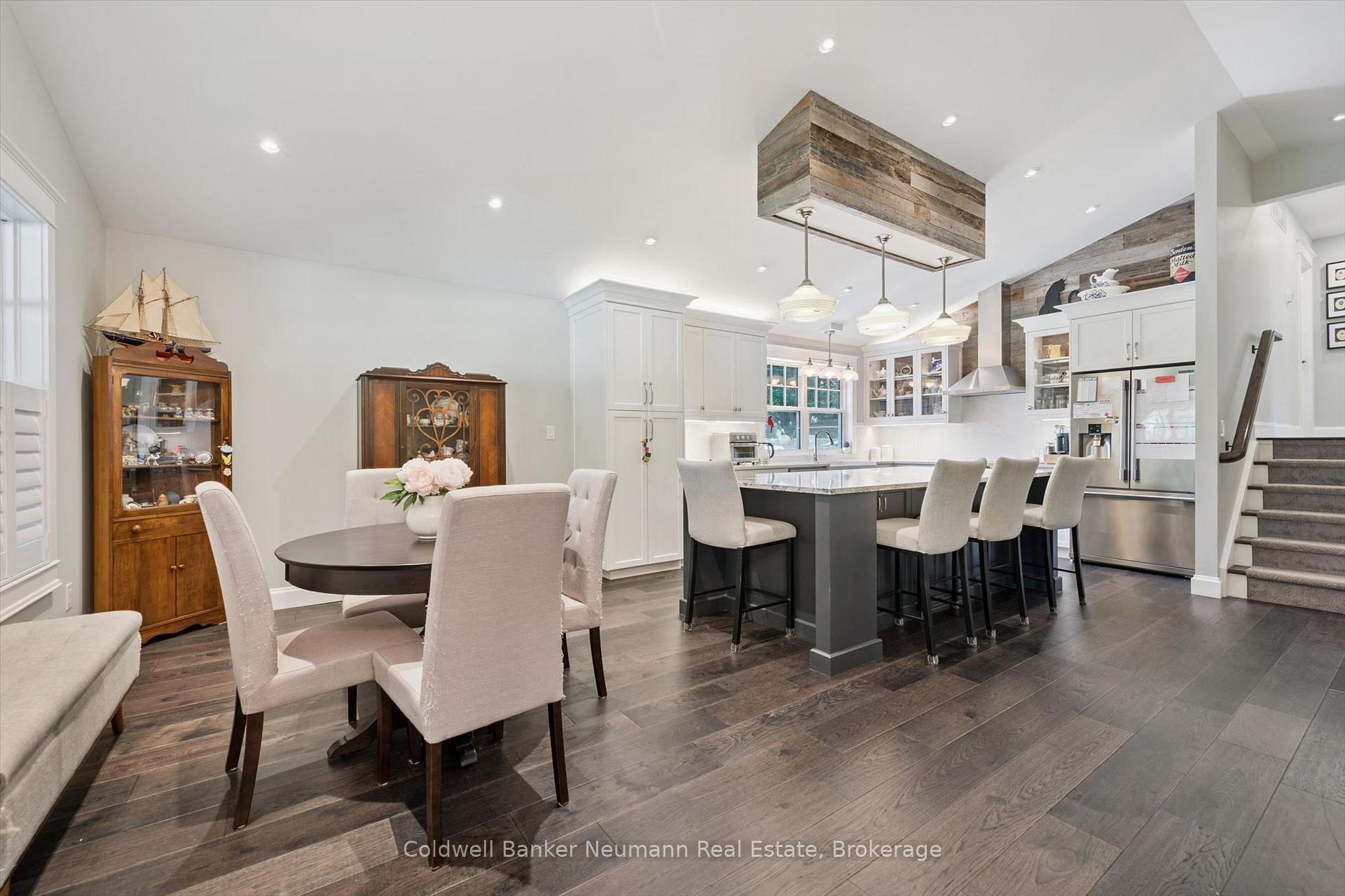 Photo 7 of 268 Glencoe Avenue, Centre Wellington, Fergus — HOMEH