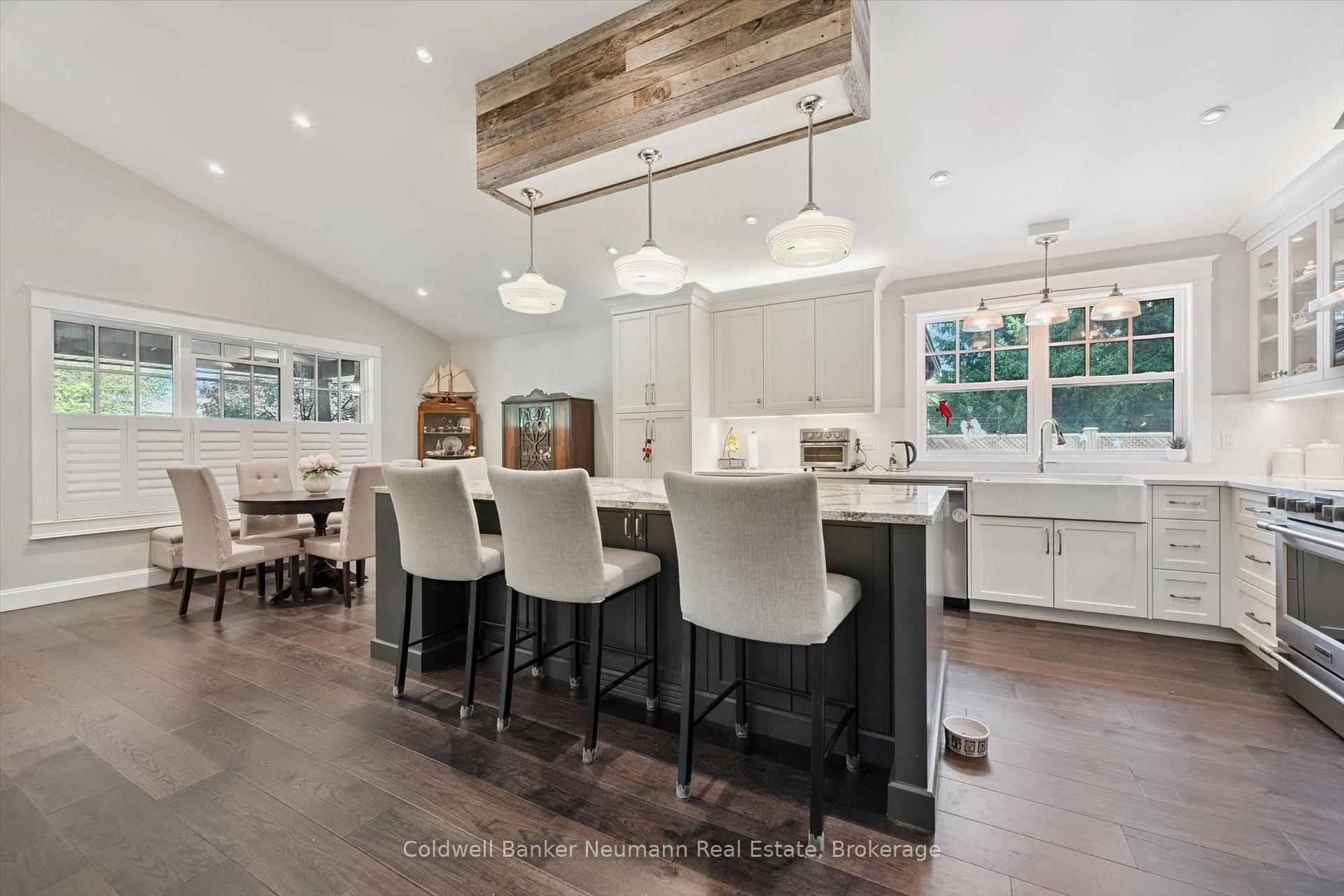 Photo 9 of 268 Glencoe Avenue, Centre Wellington, Fergus — HOMEH