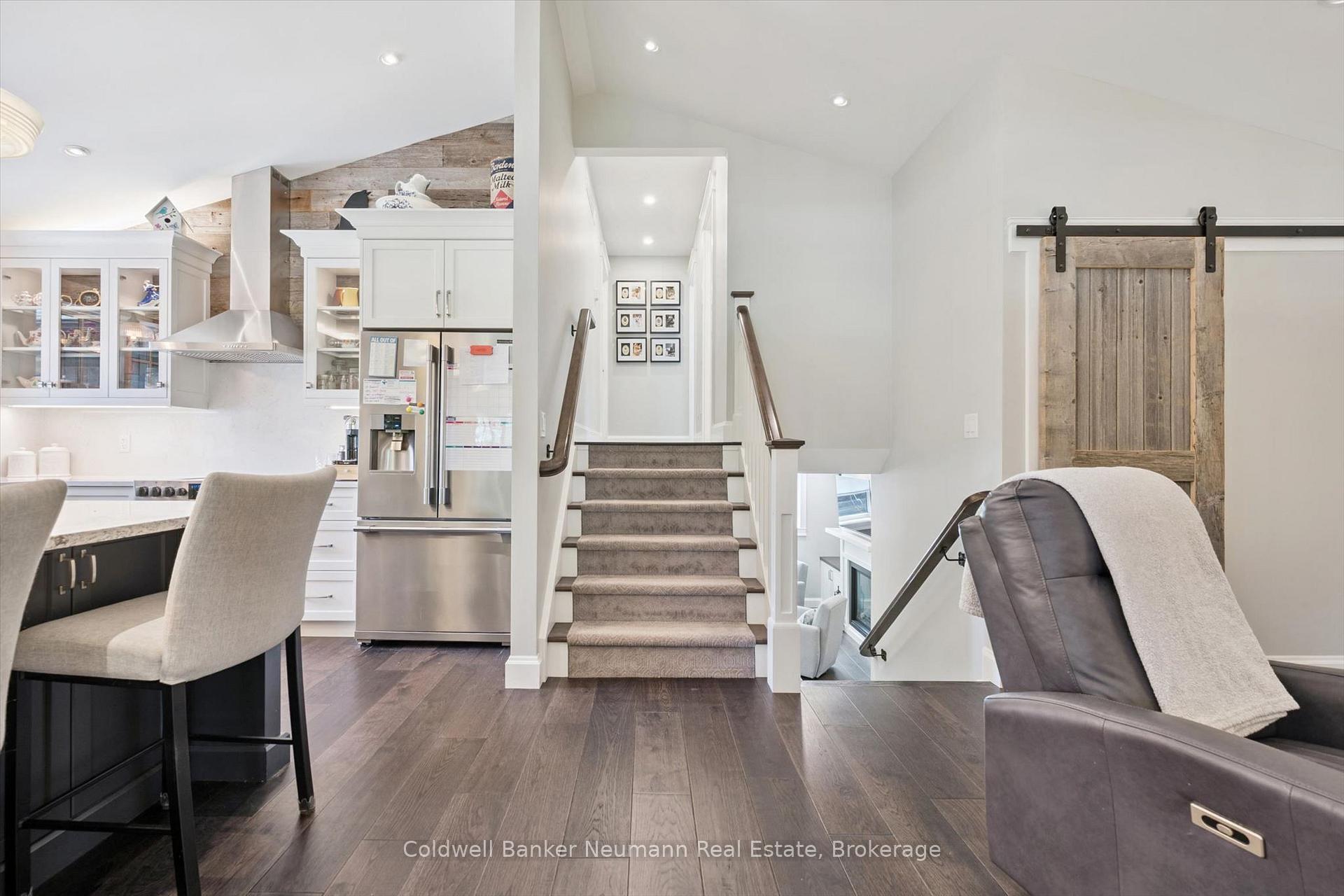 Photo 18 of 268 Glencoe Avenue, Centre Wellington, Fergus — HOMEH