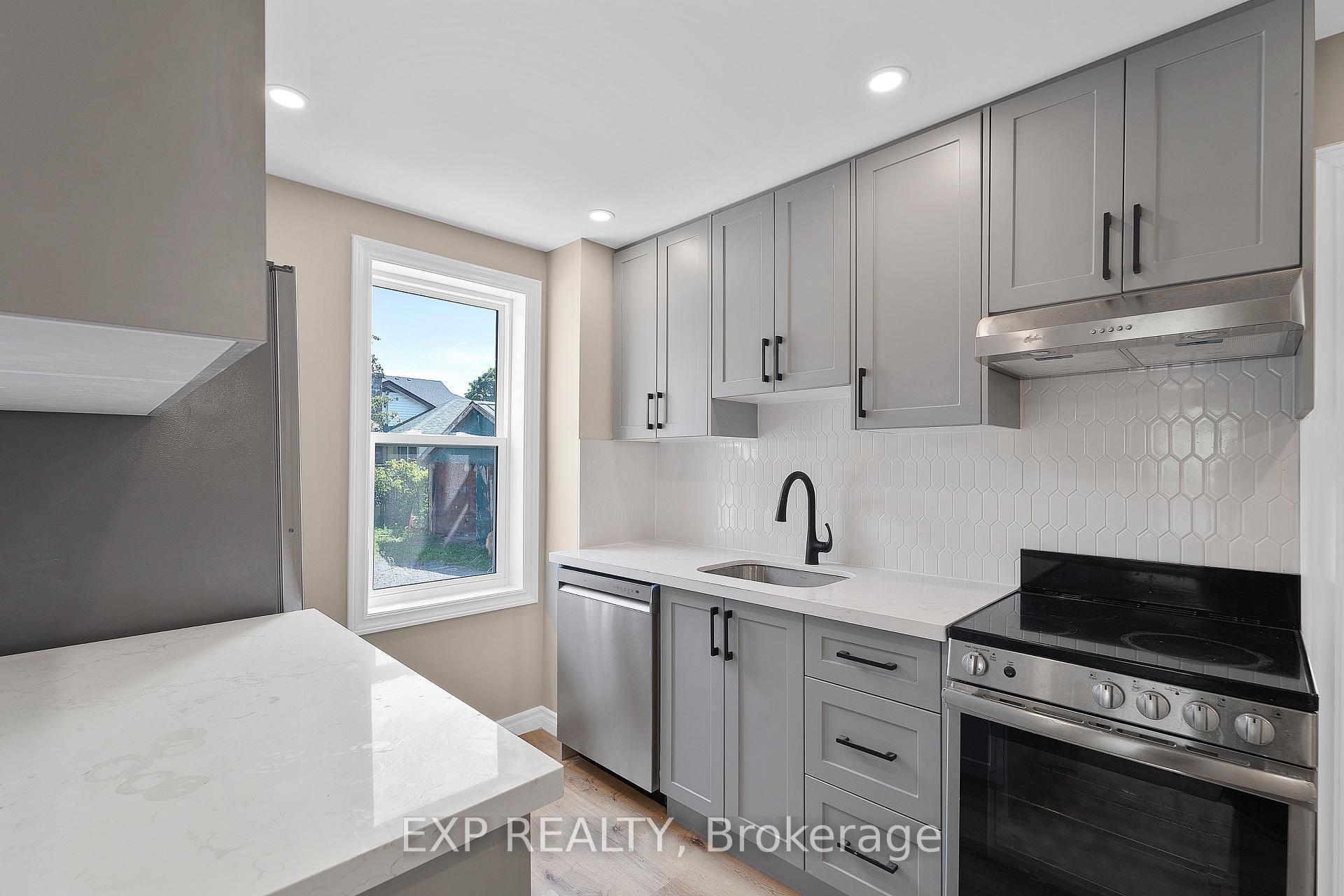 Photo 6 of Unit Unit 1, 165 Main Street, Brighton — HOMEH