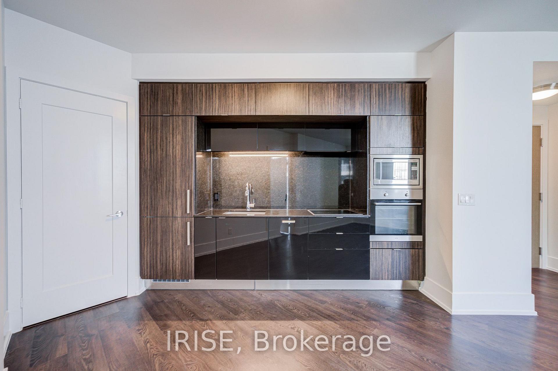 Photo 4 of Unit PH13, 1 Edgewater Drive, Toronto, Waterfront Communities — HOMEH