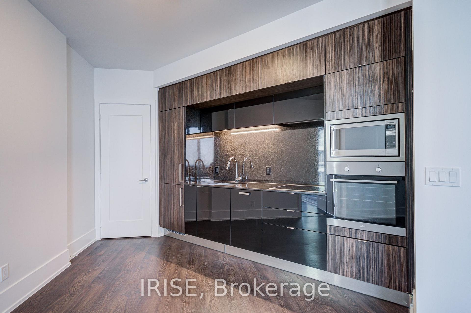 Photo 5 of Unit PH13, 1 Edgewater Drive, Toronto, Waterfront Communities — HOMEH