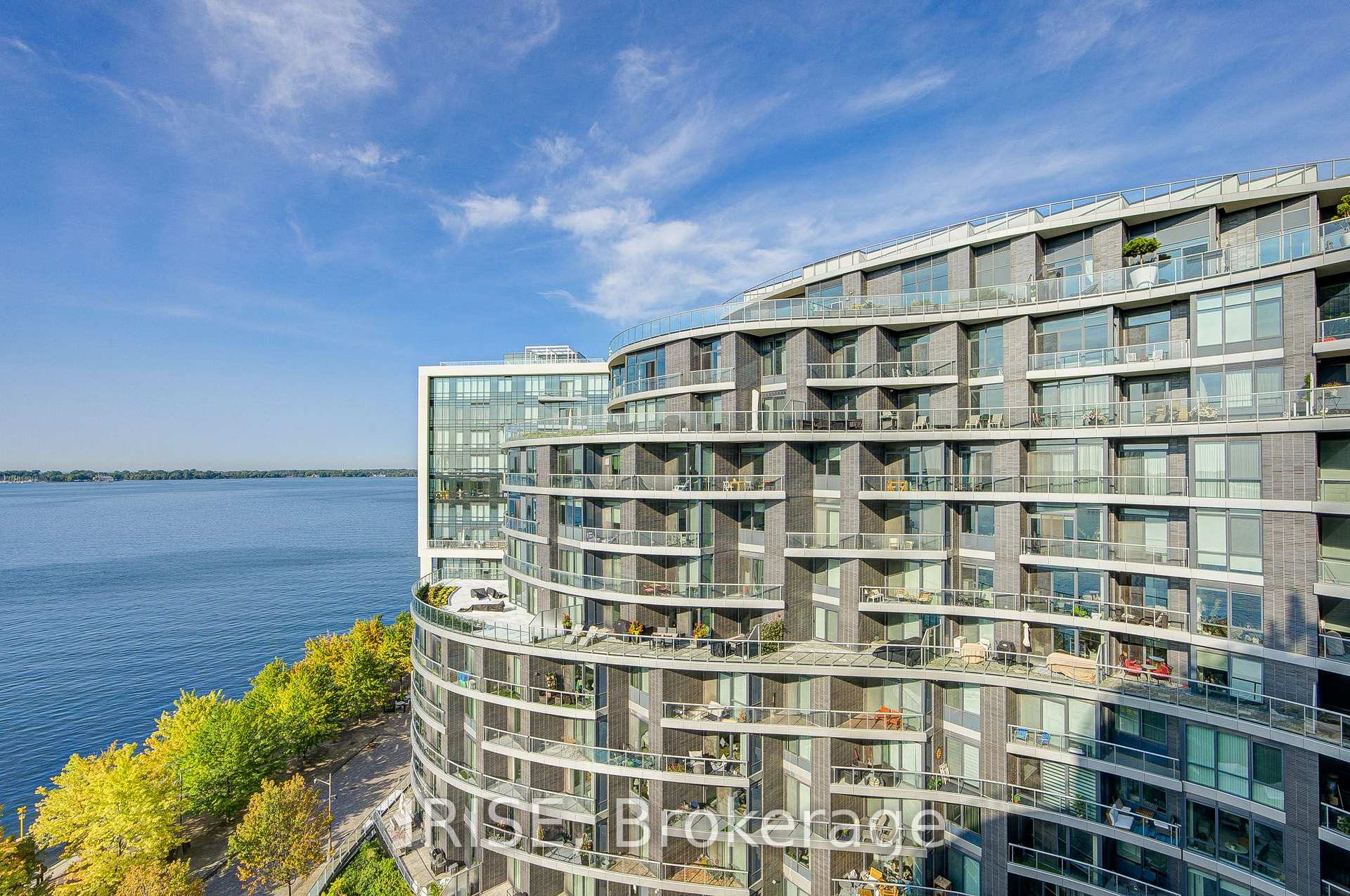 Photo 26 of Unit PH13, 1 Edgewater Drive, Toronto, Waterfront Communities — HOMEH