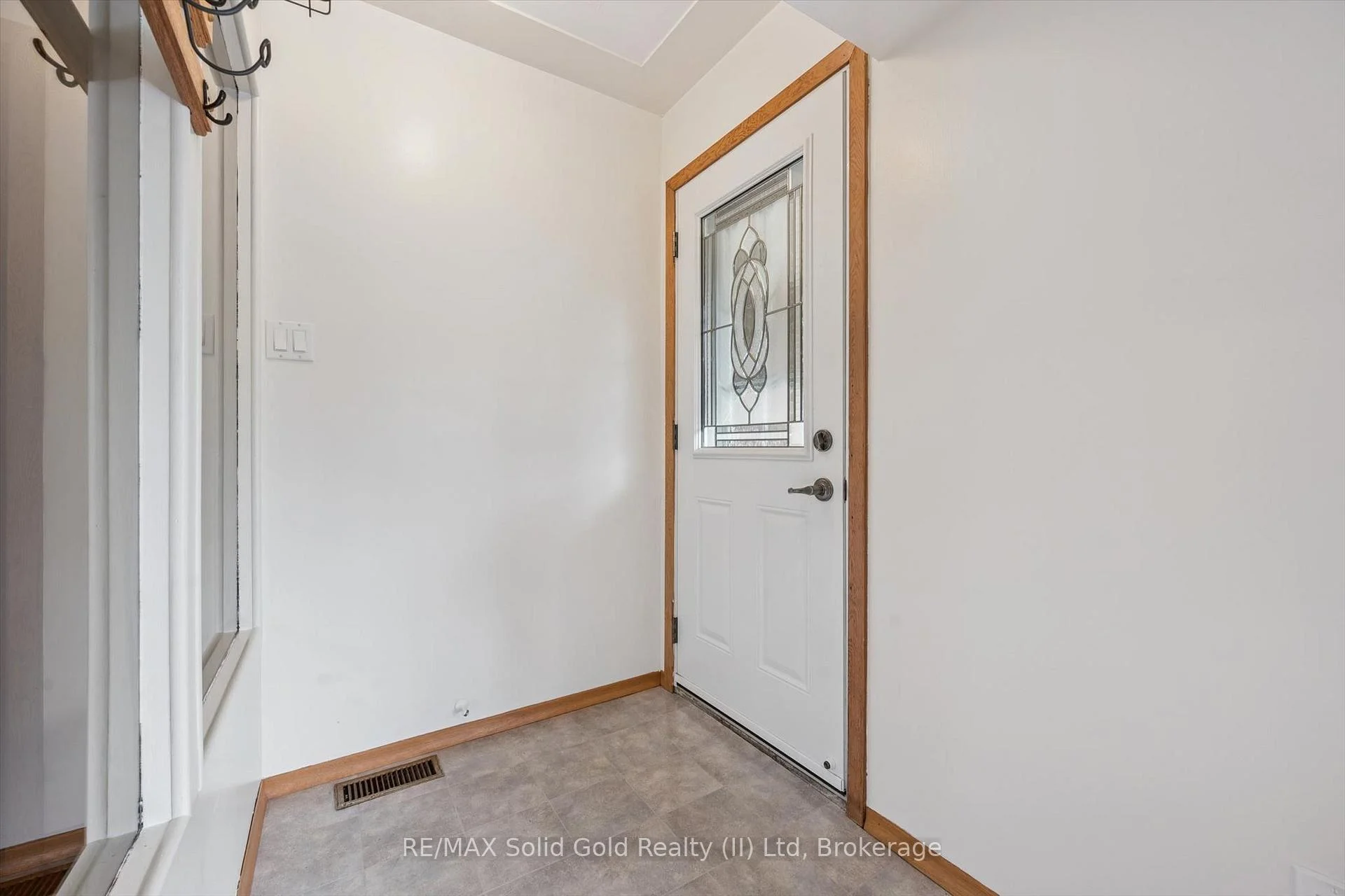 Photo 6 of 186 Marshall Street, Waterloo, Lincoln Heights — HOMEH
