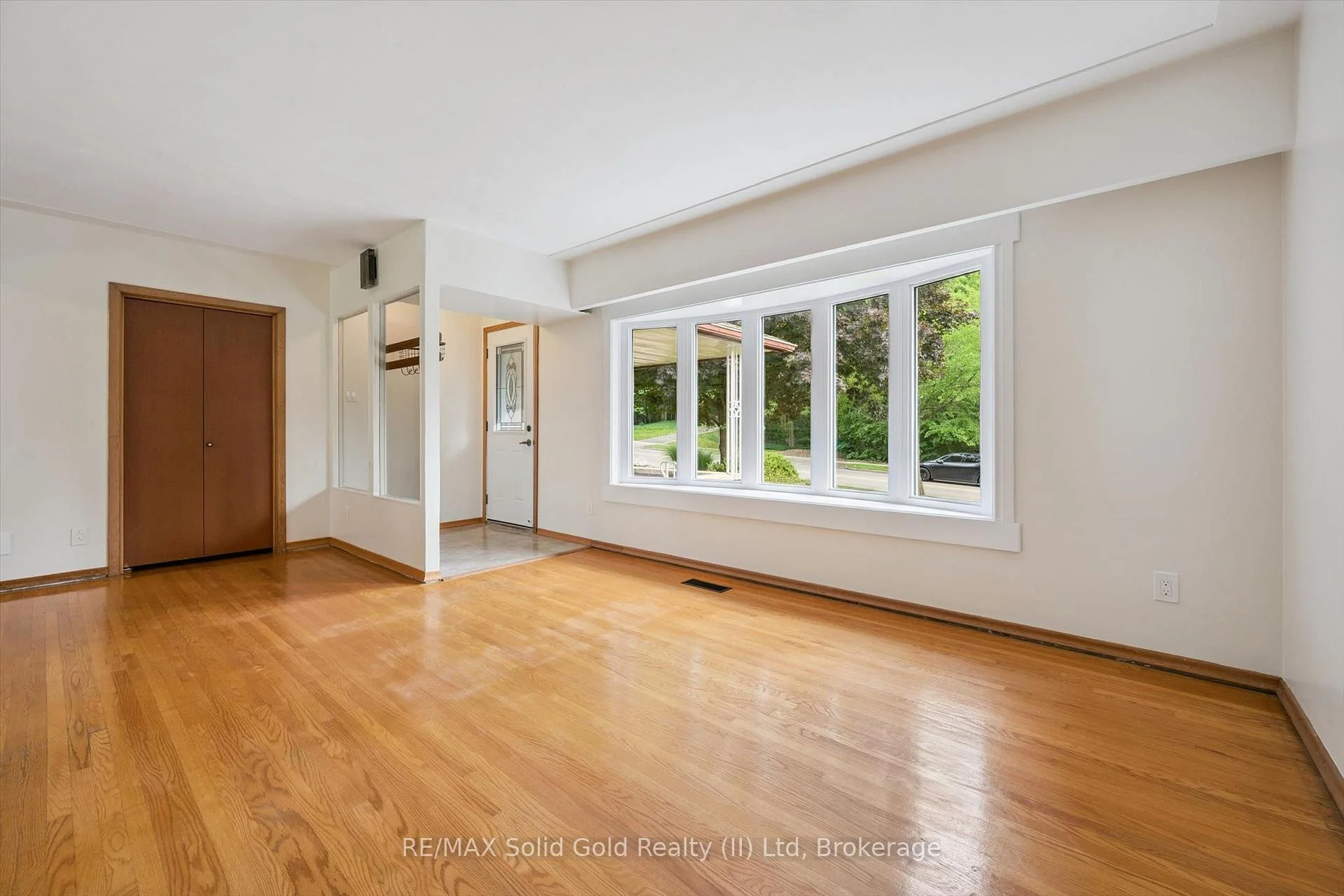 Photo 8 of 186 Marshall Street, Waterloo, Lincoln Heights — HOMEH