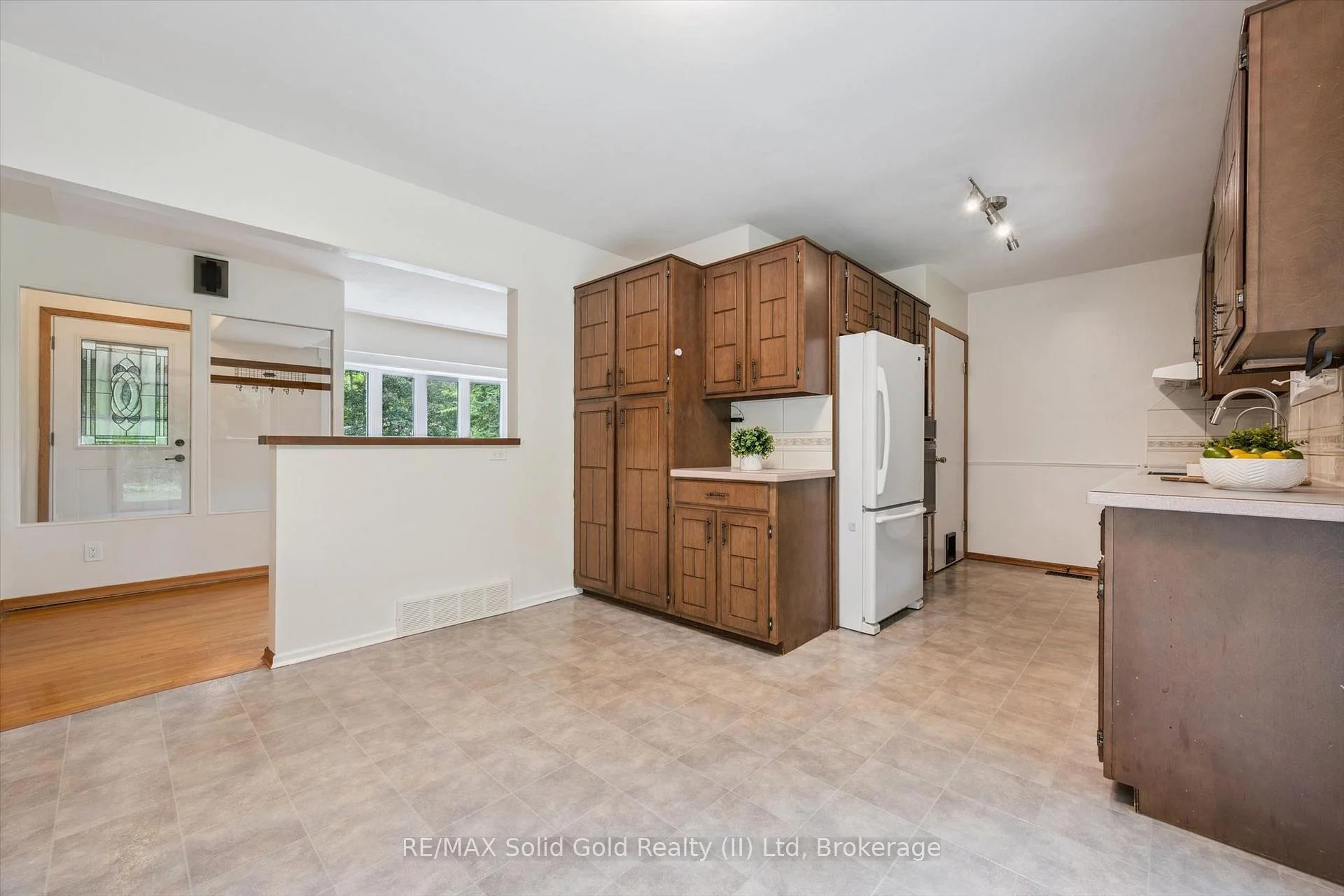 Photo 16 of 186 Marshall Street, Waterloo, Lincoln Heights — HOMEH