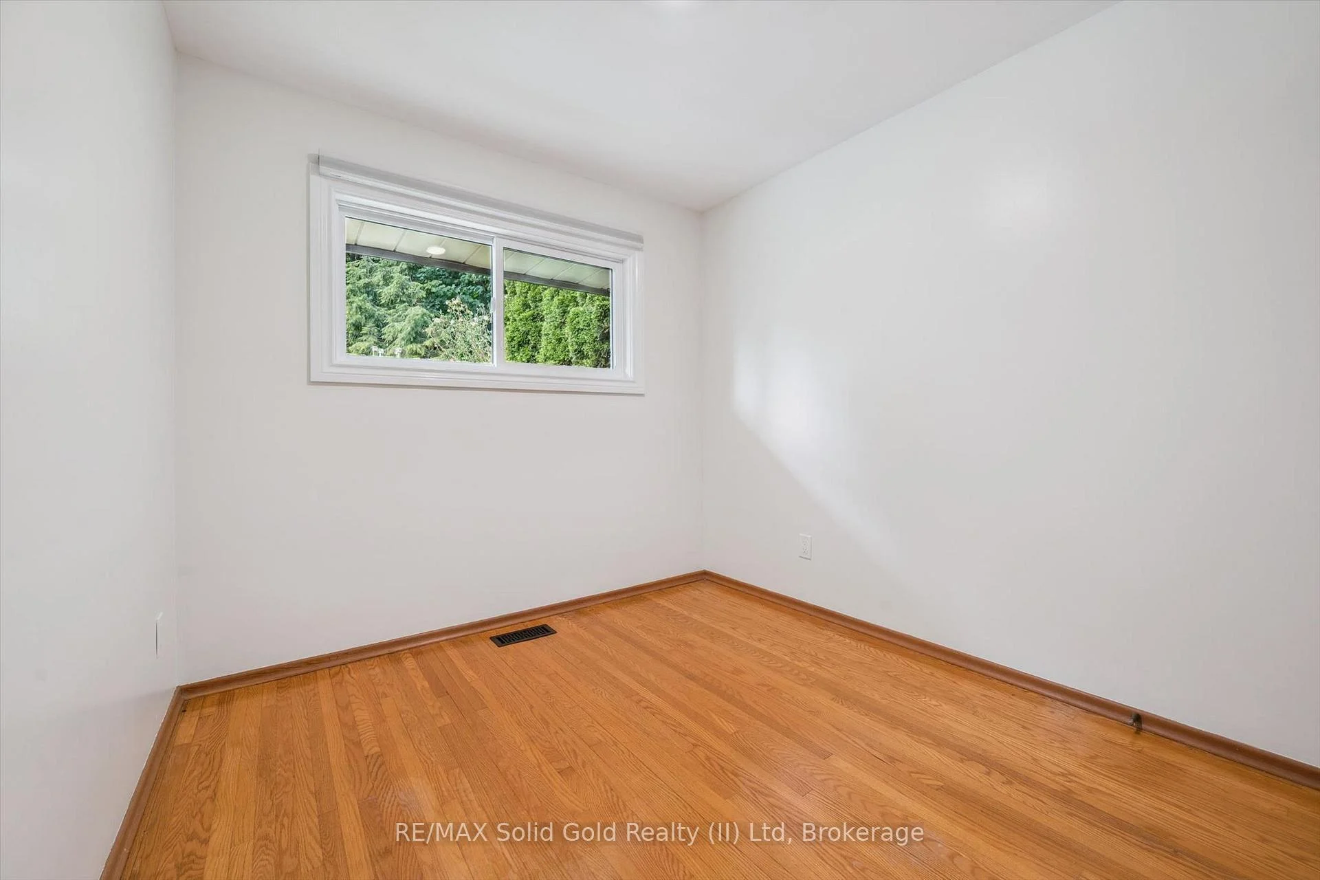 Photo 25 of 186 Marshall Street, Waterloo, Lincoln Heights — HOMEH