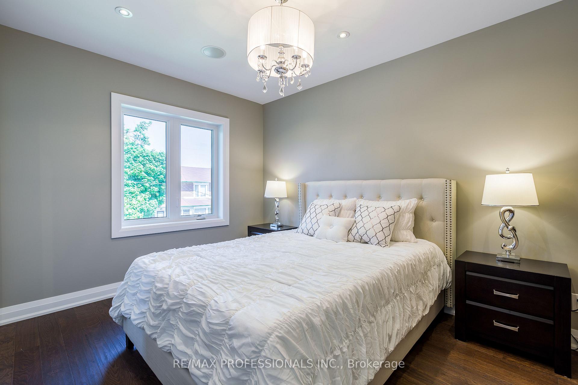 Photo 12 of 546 Beresford Avenue, Toronto, Runnymede-Bloor West Village — HOMEH