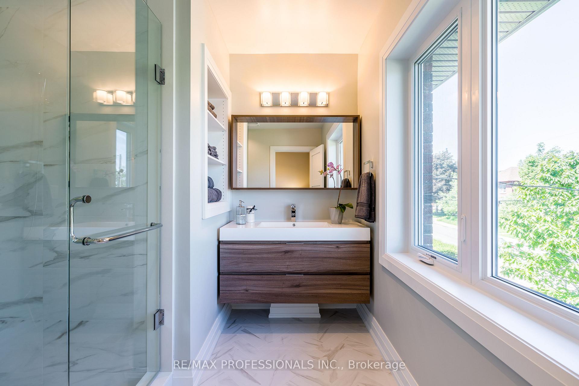 Photo 14 of 546 Beresford Avenue, Toronto, Runnymede-Bloor West Village — HOMEH
