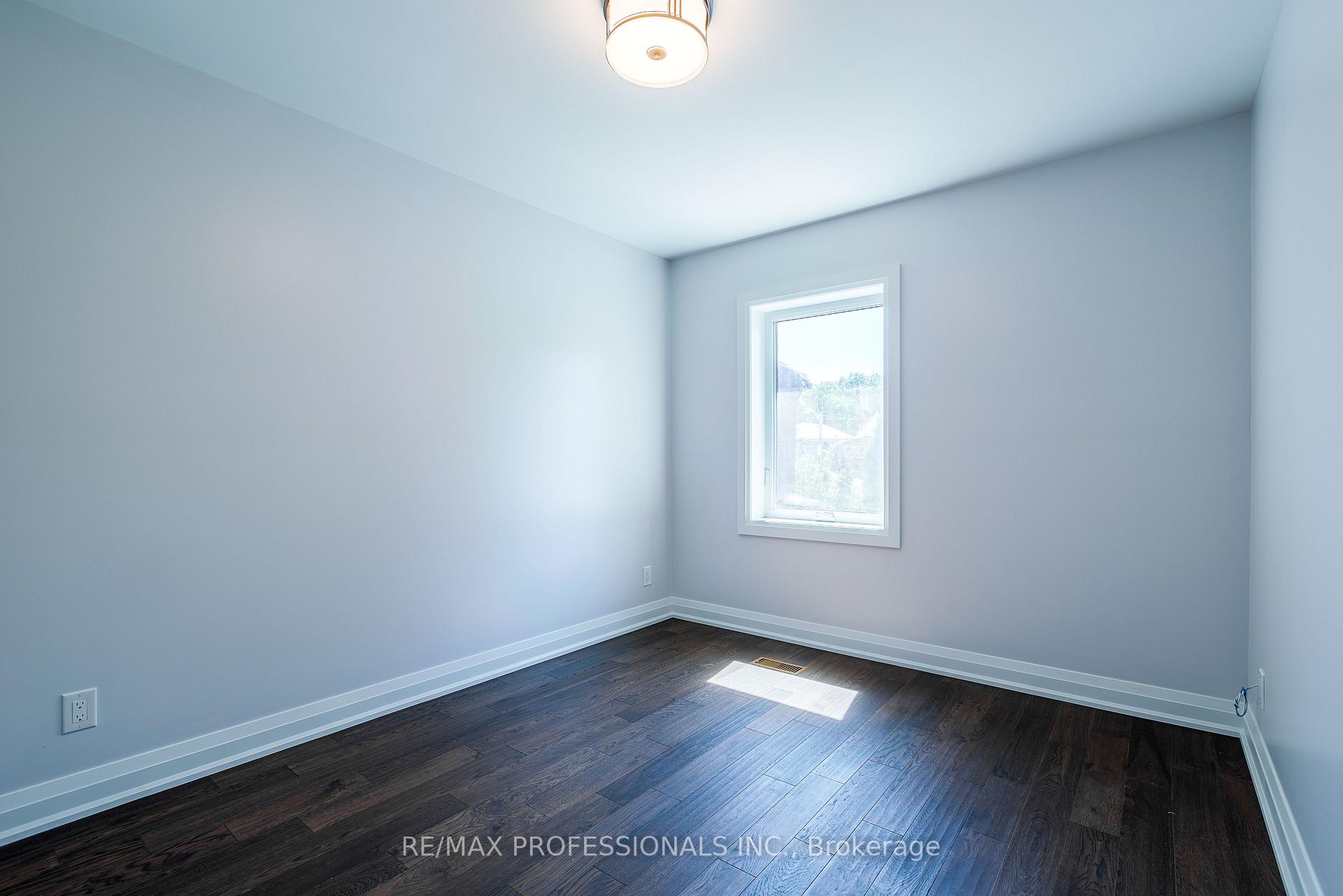 Photo 15 of 546 Beresford Avenue, Toronto, Runnymede-Bloor West Village — HOMEH