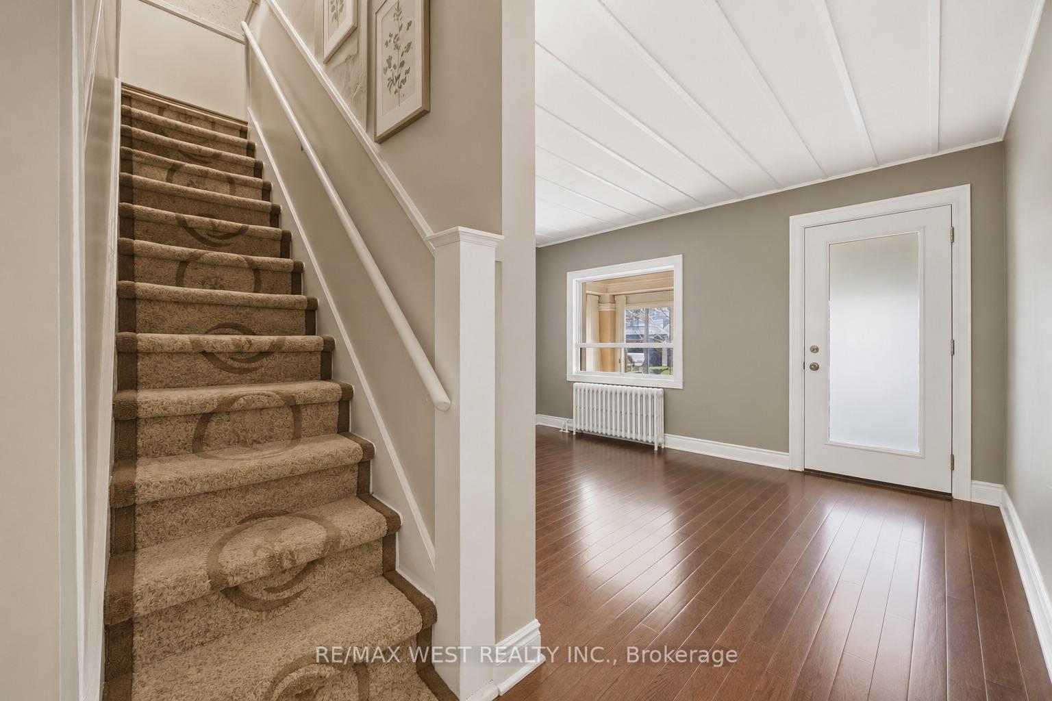 Photo 10 of 79 King Edward Avenue, Toronto, Woodbine-Lumsden — HOMEH