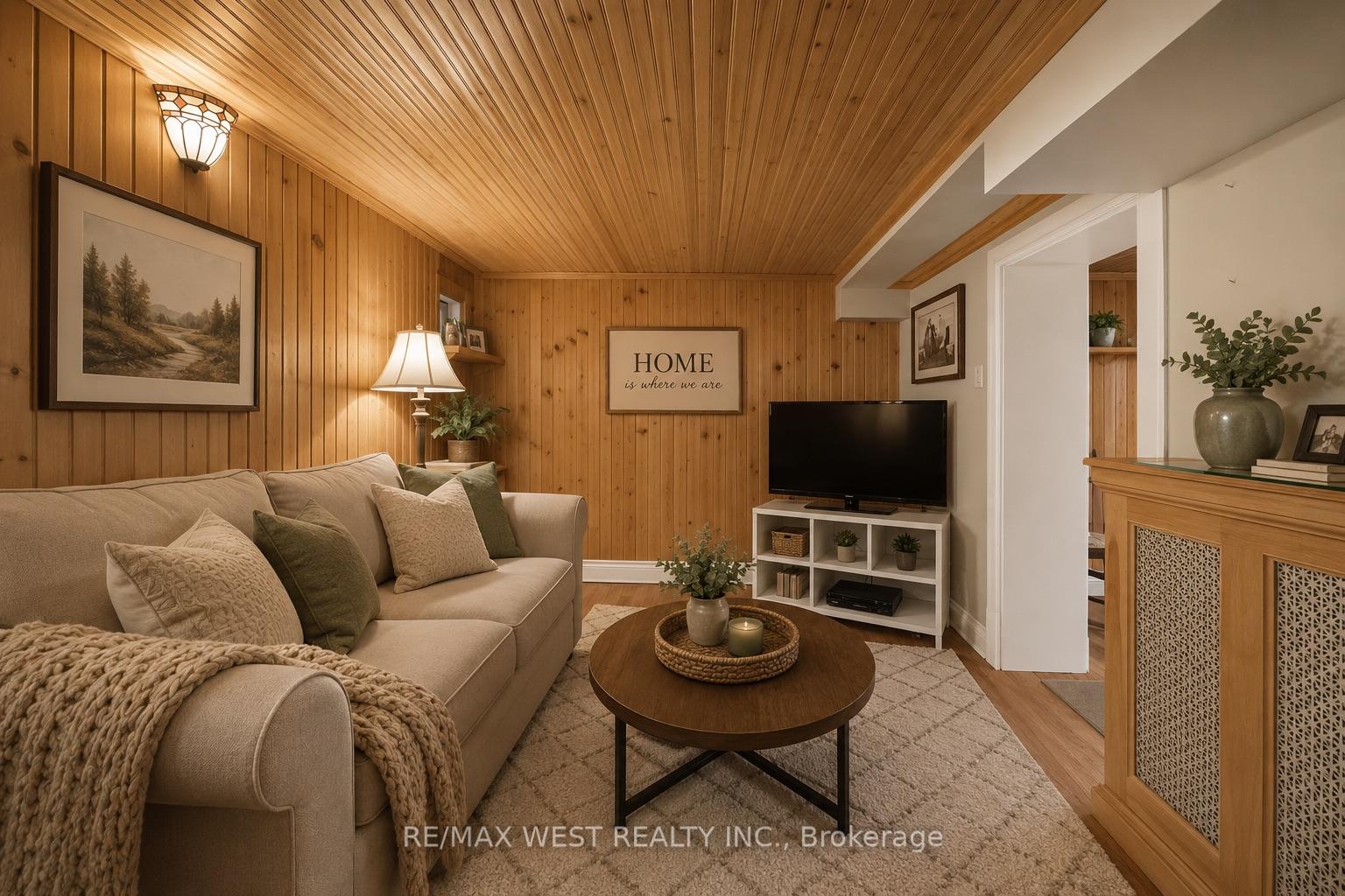 Photo 18 of 79 King Edward Avenue, Toronto, Woodbine-Lumsden — HOMEH