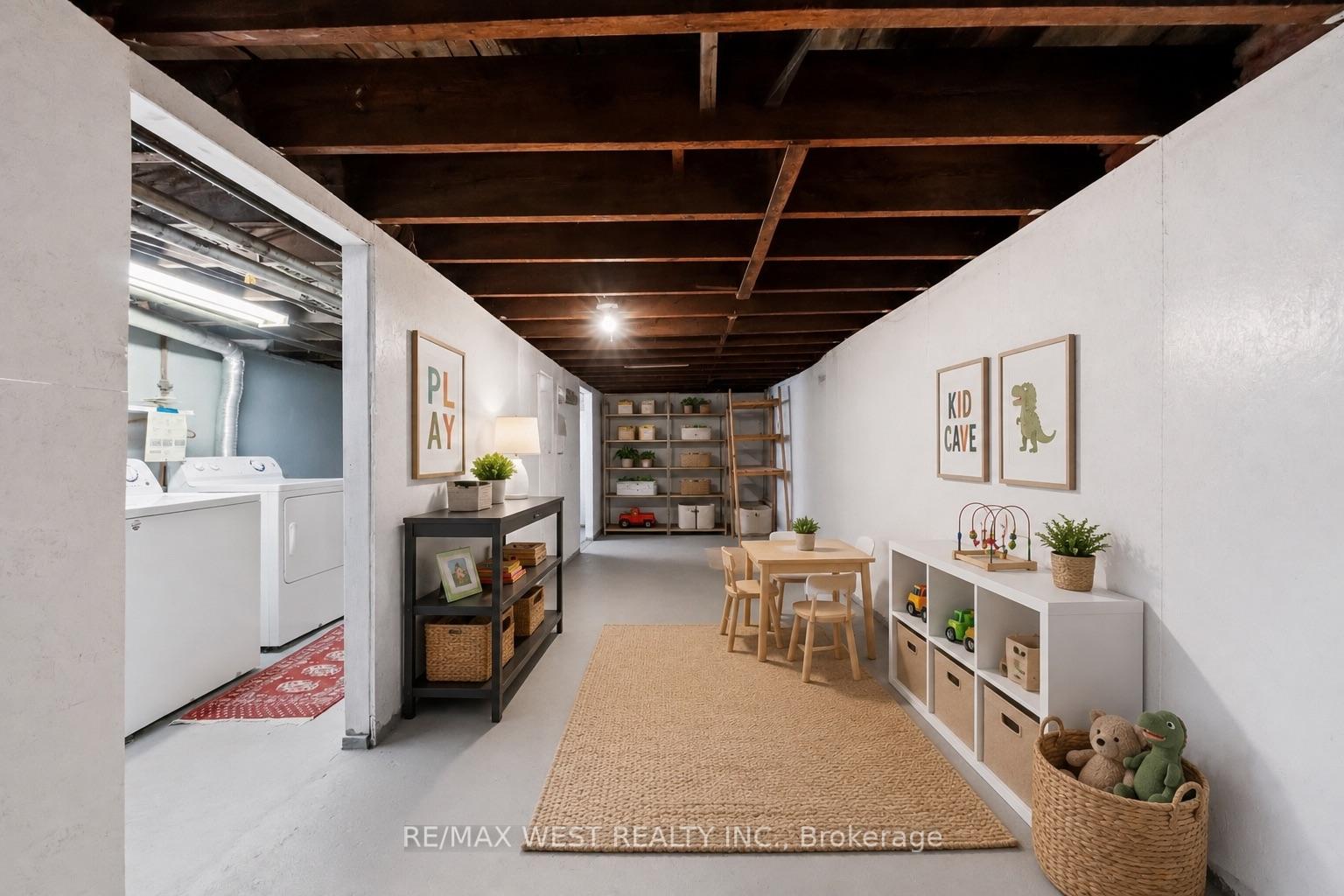 Photo 20 of 79 King Edward Avenue, Toronto, Woodbine-Lumsden — HOMEH