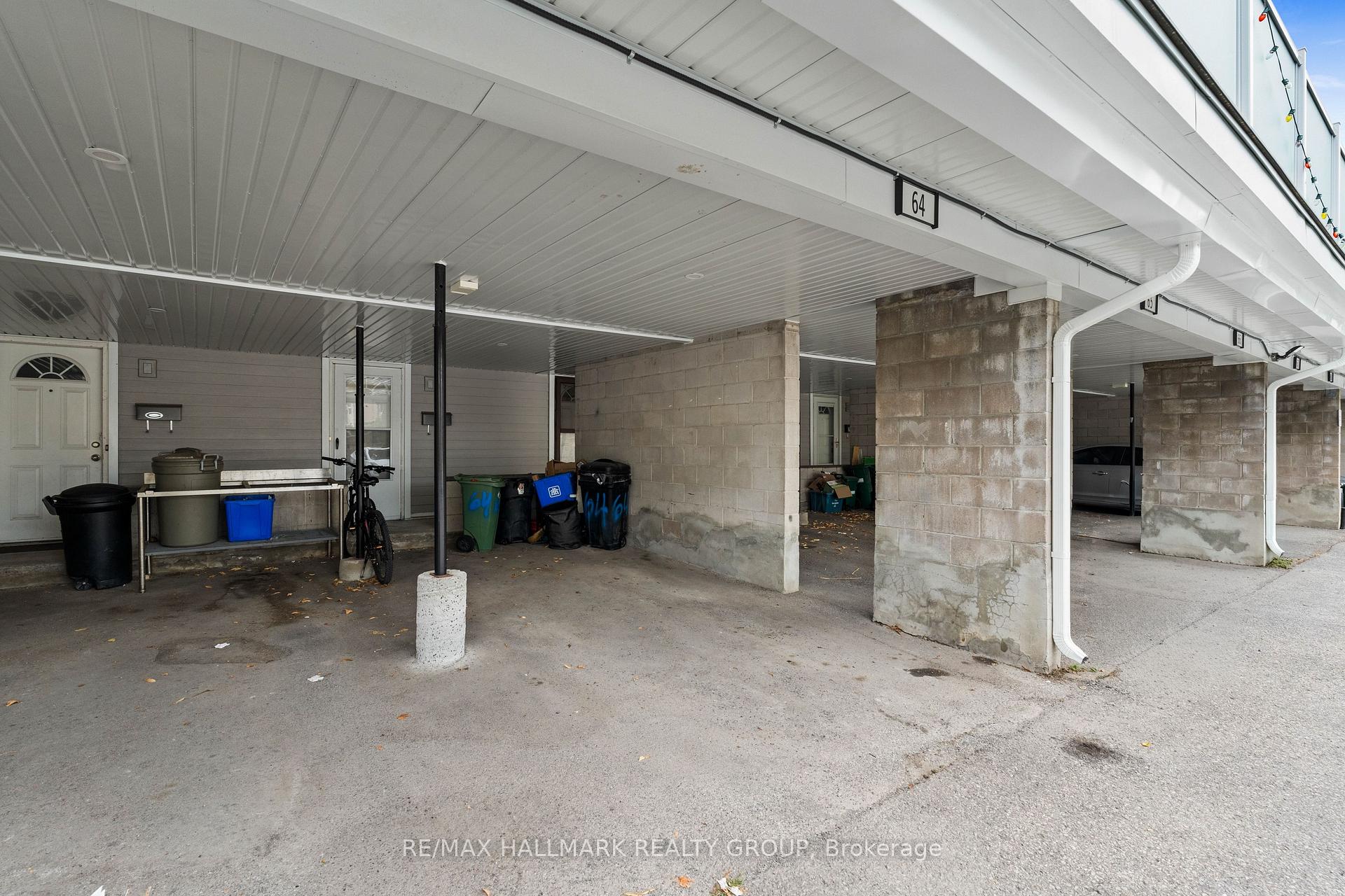 Photo 4 of Unit 64, 3415 Uplands Drive, Ottawa, Hunt Club — HOMEH